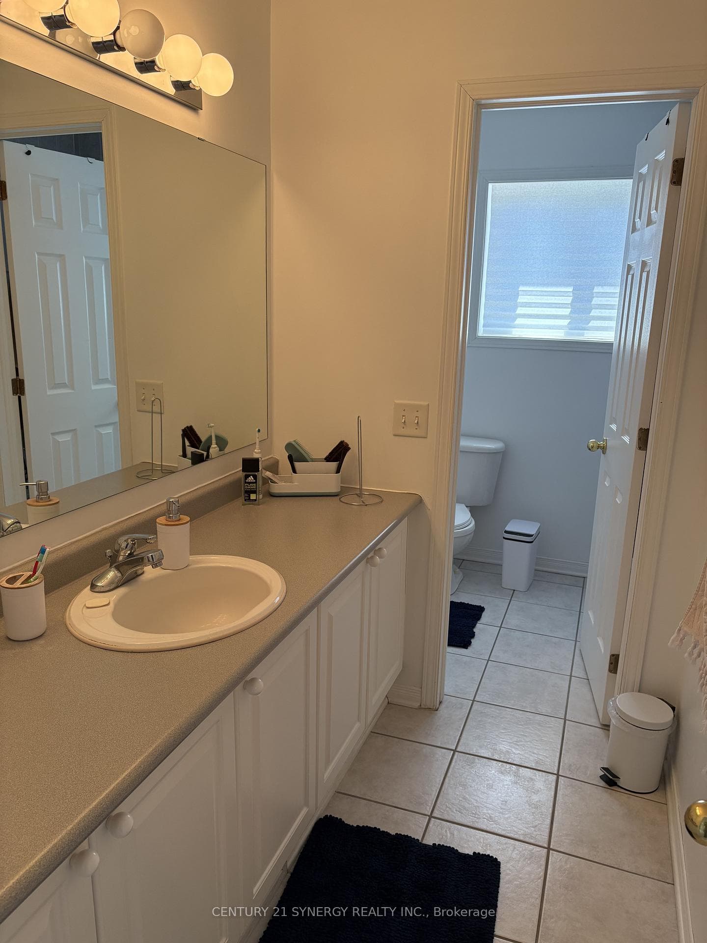 149 INSMILL Crescent photo 32