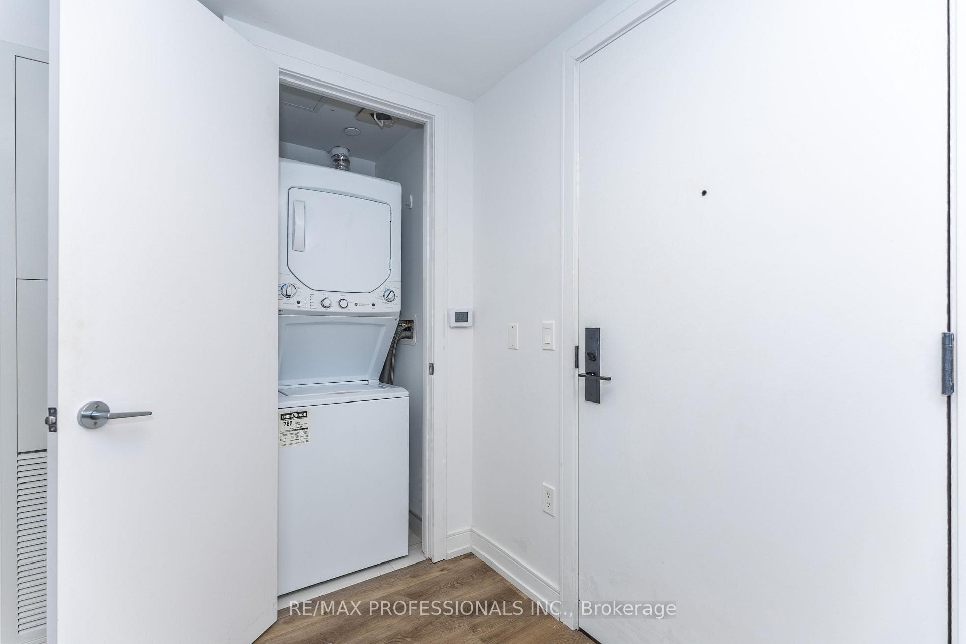 1 Jarvis Street Unit 430 photo 15