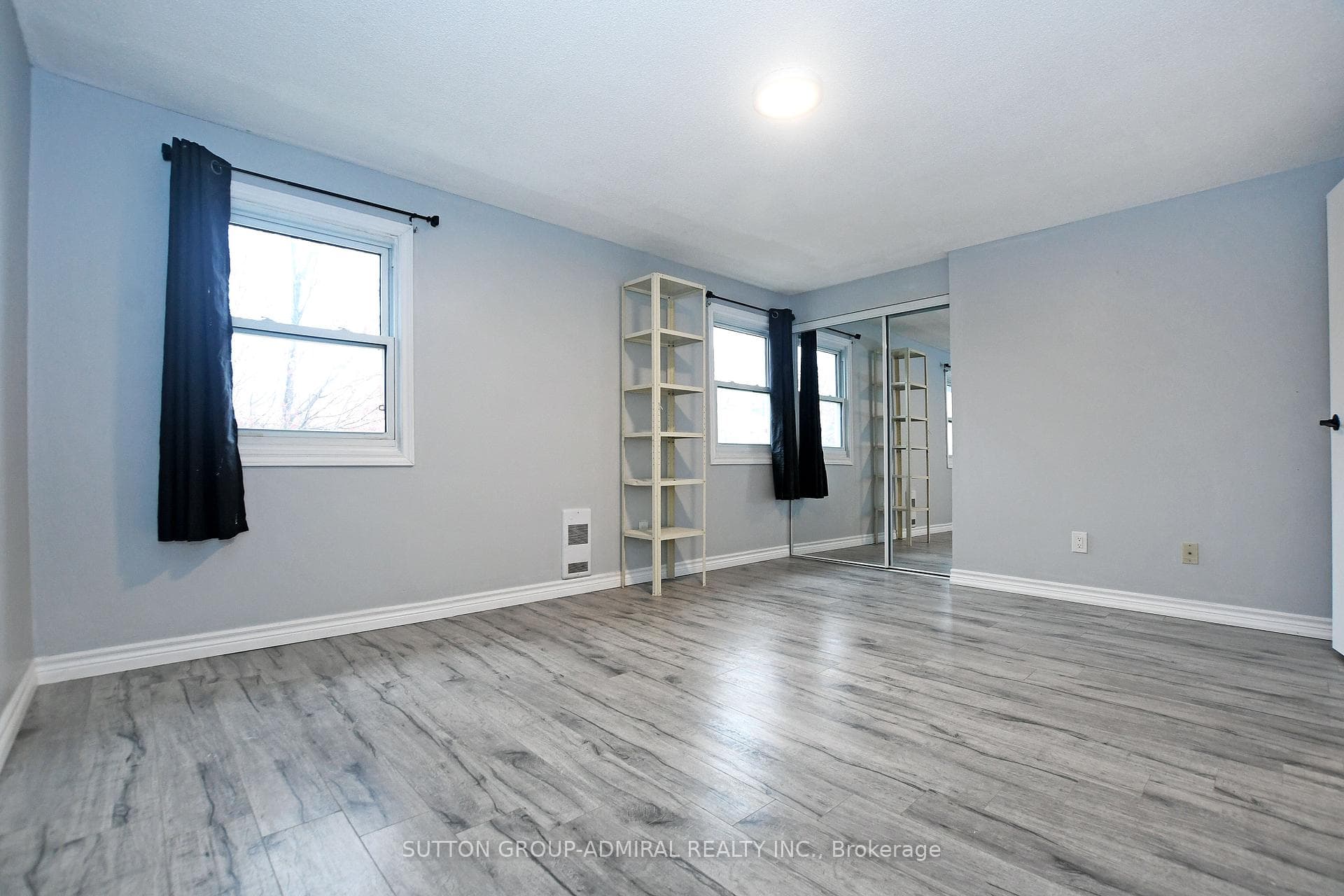 450 Bristol Crescent Unit 23 photo 23