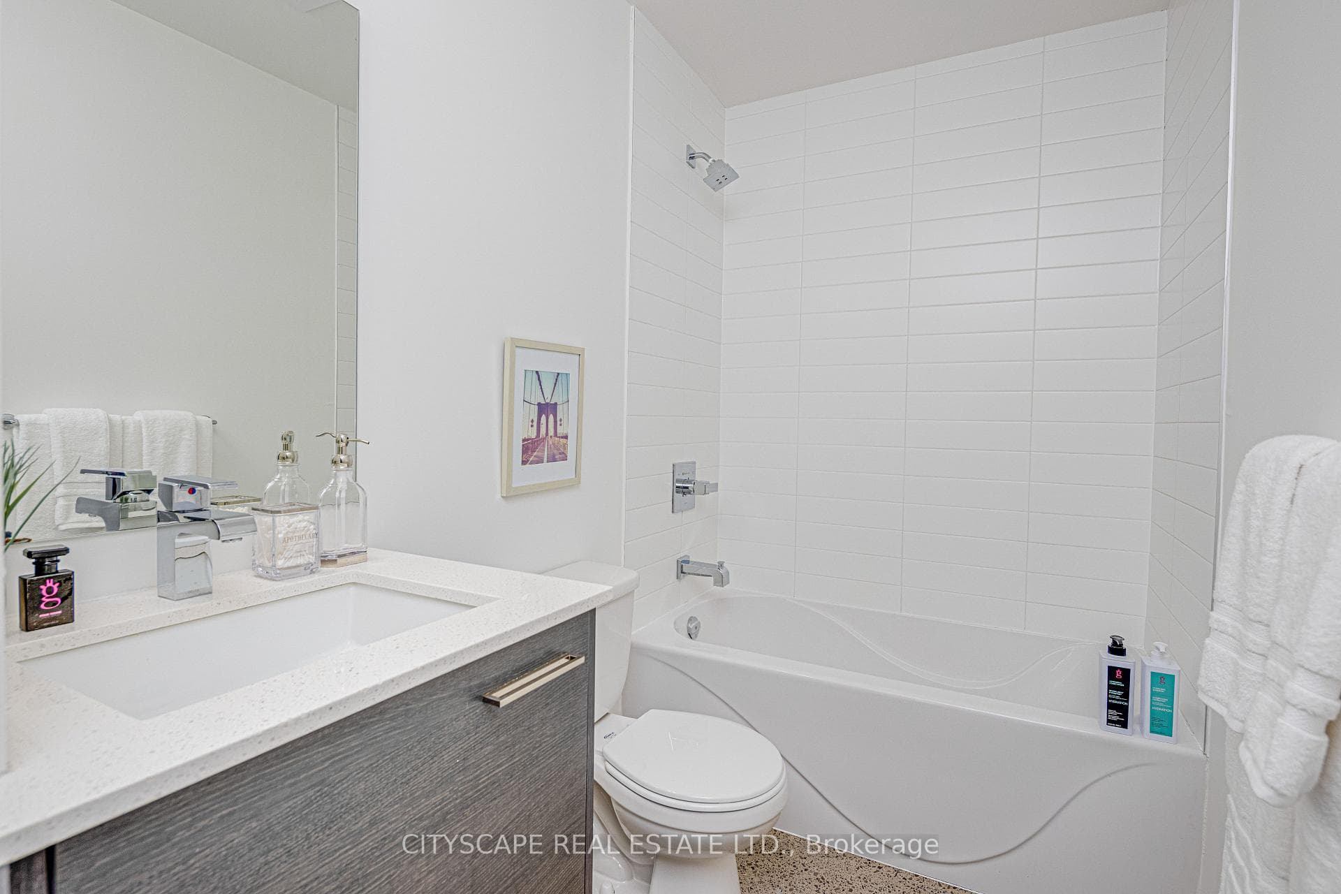 510 King Street Unit 313 photo 29