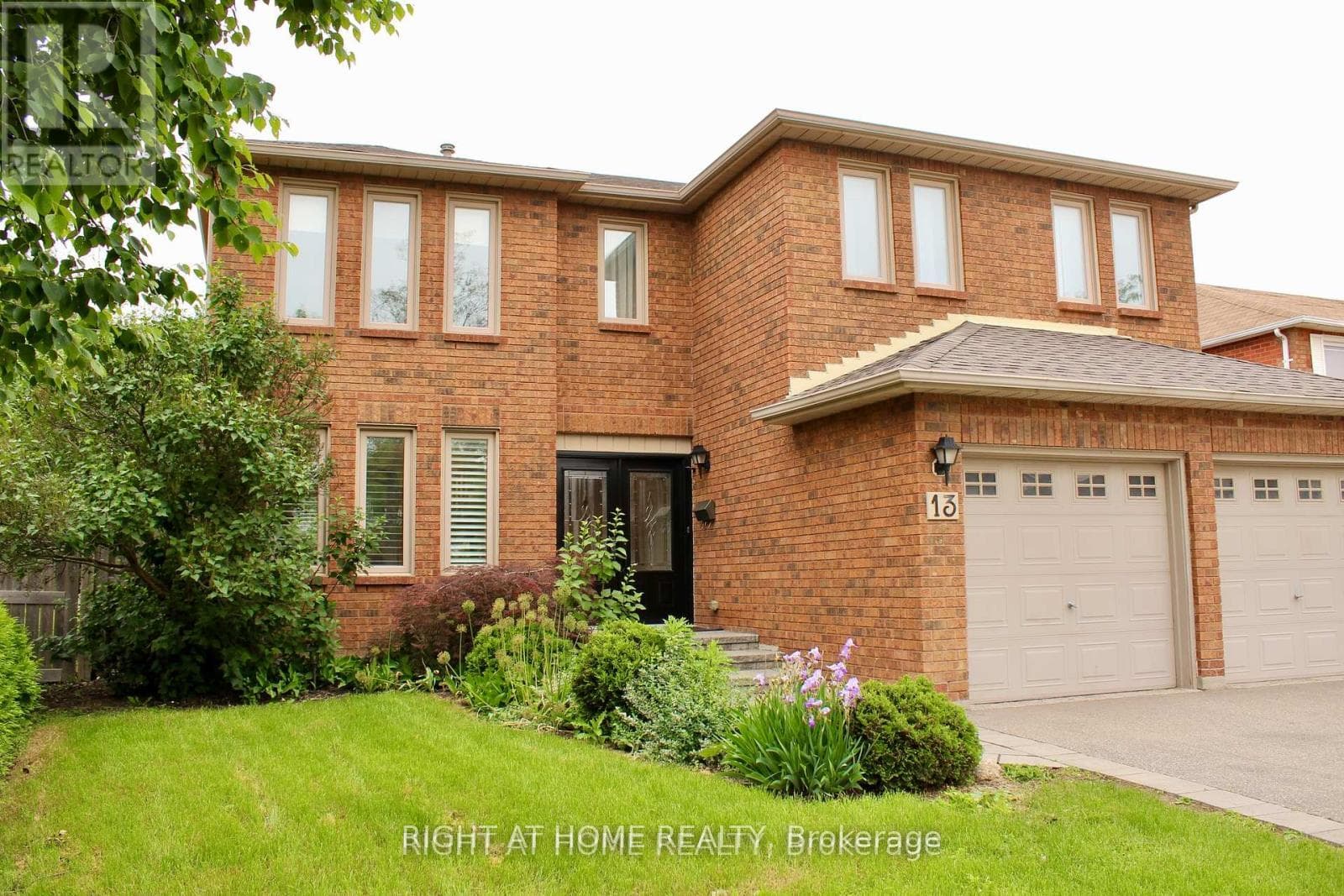 13 Major William Sharpe Drive photo 2