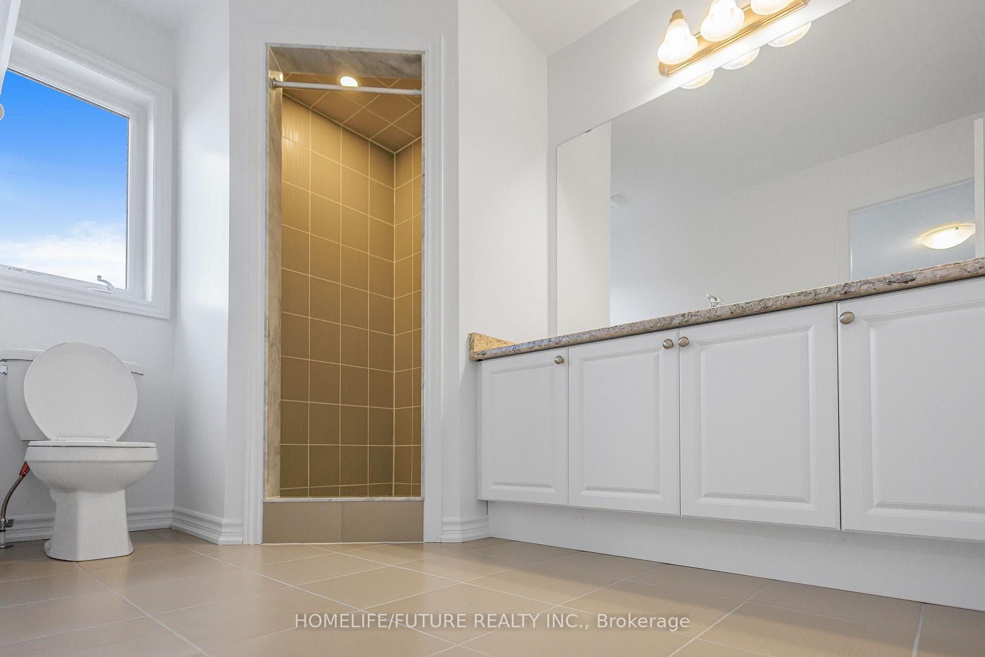 419 Vandusen Avenue photo 13