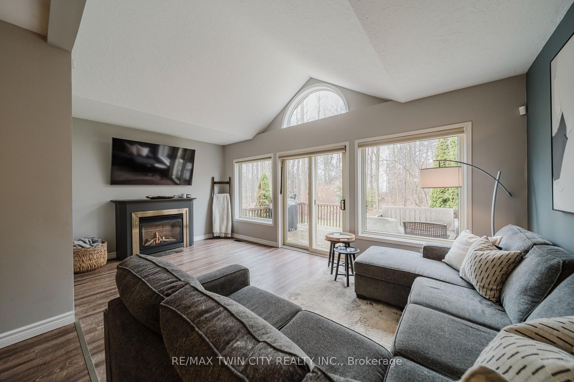 20 Forrest Avenue Unit 13 photo 16