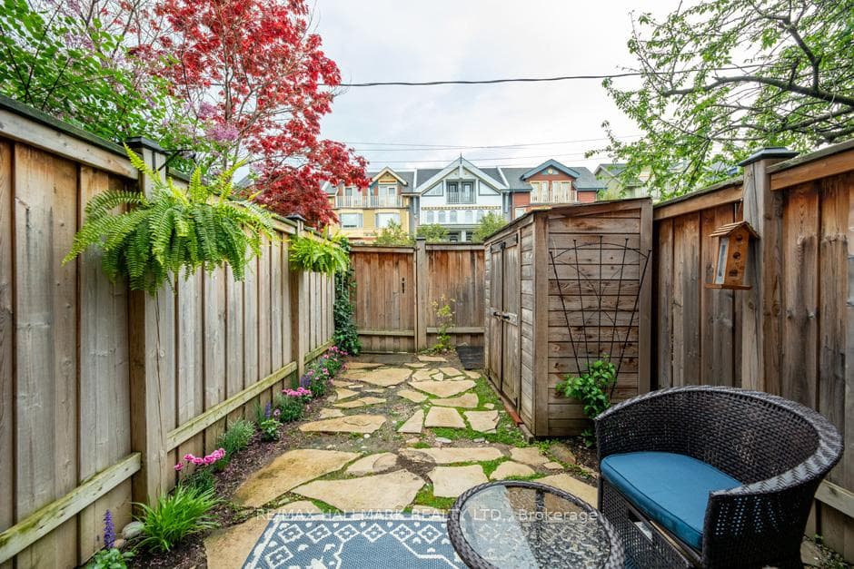 10 Buller Avenue Unit 13 photo 24