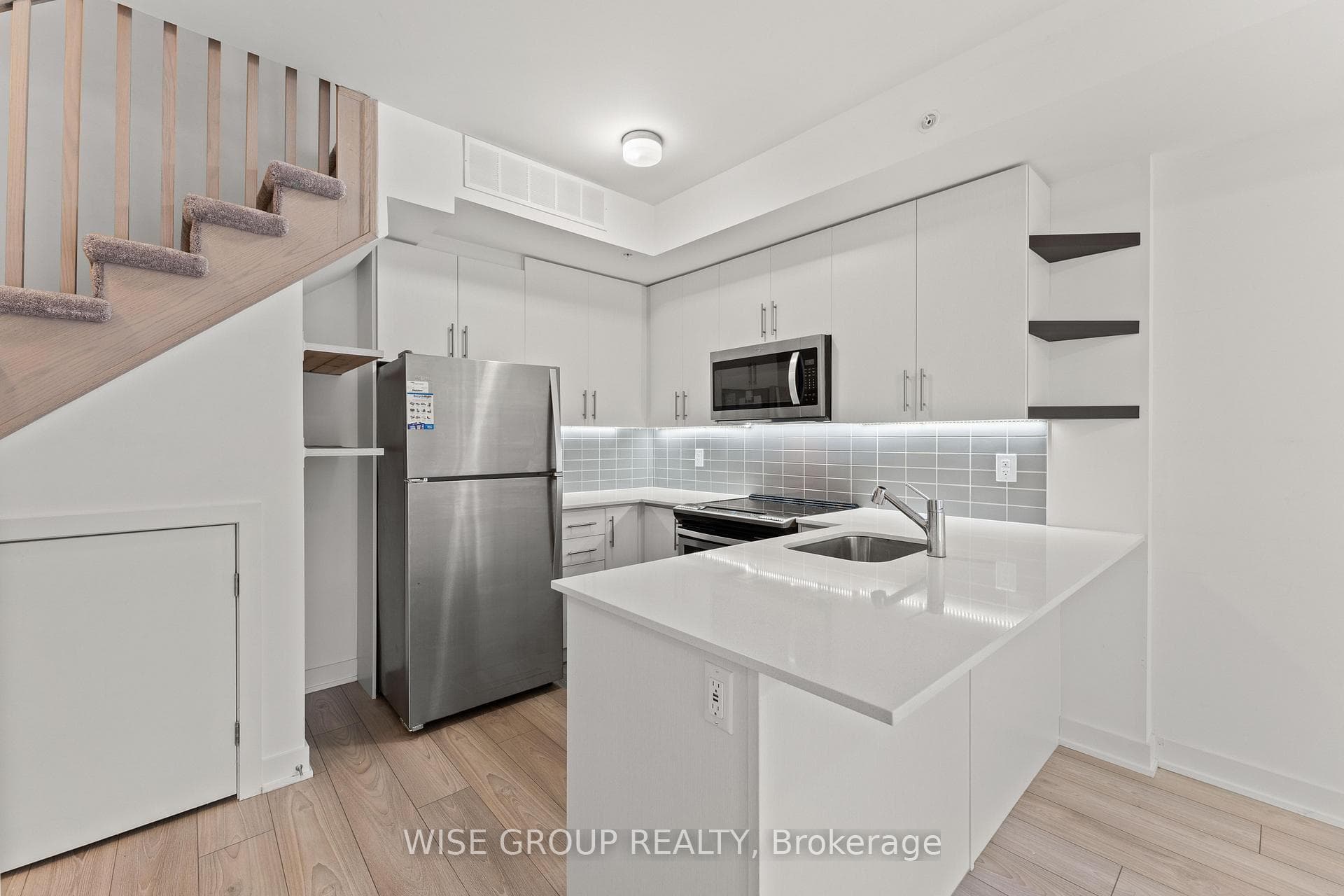 3476 Widdicombe Way Unit 15 photo 15