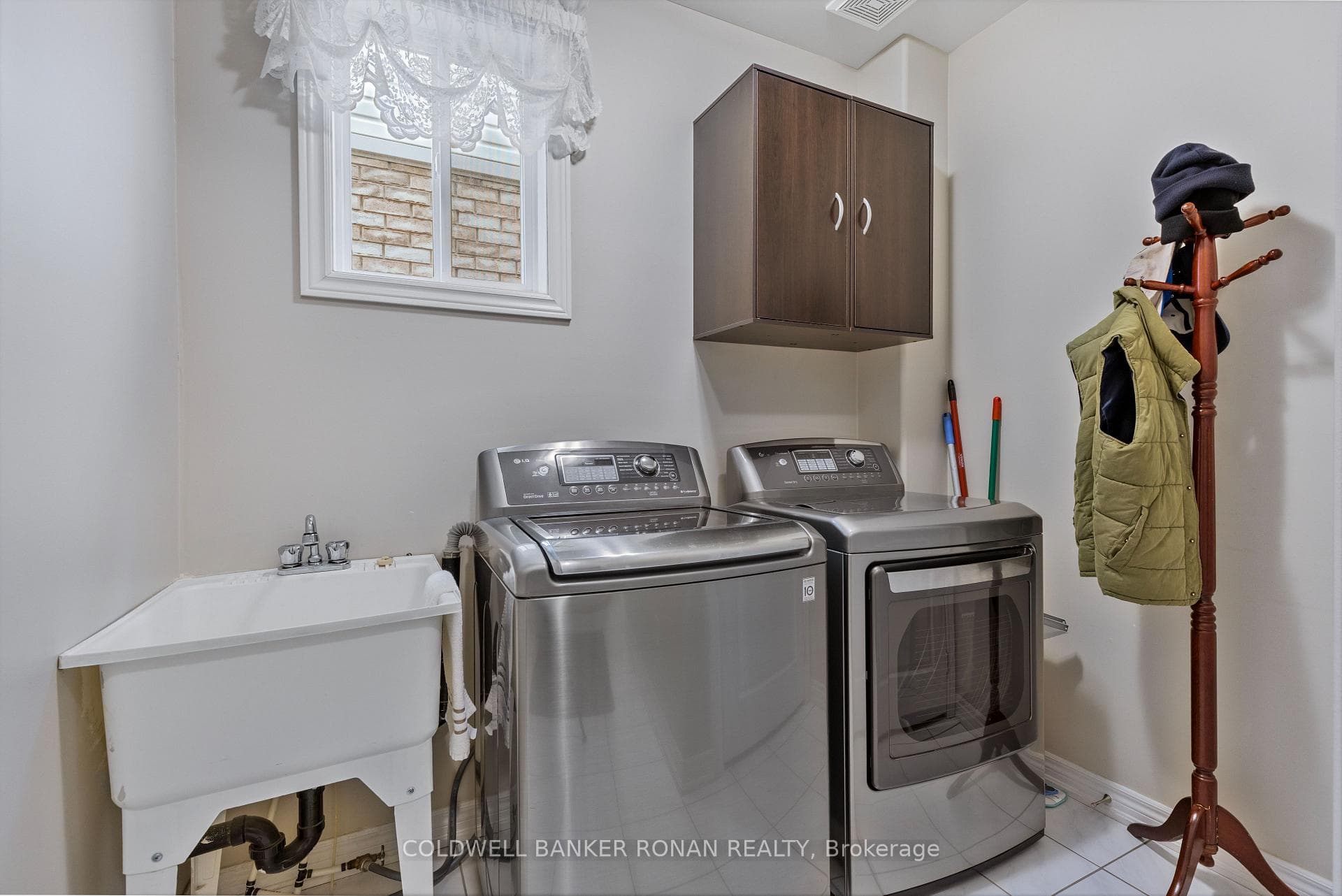 44 McMulkin Street photo 12