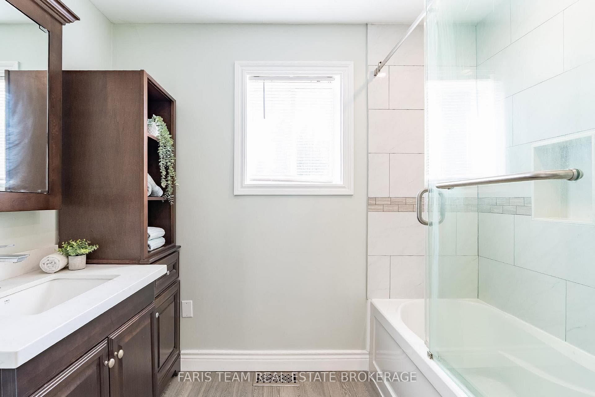 9 Colborne Street photo 26