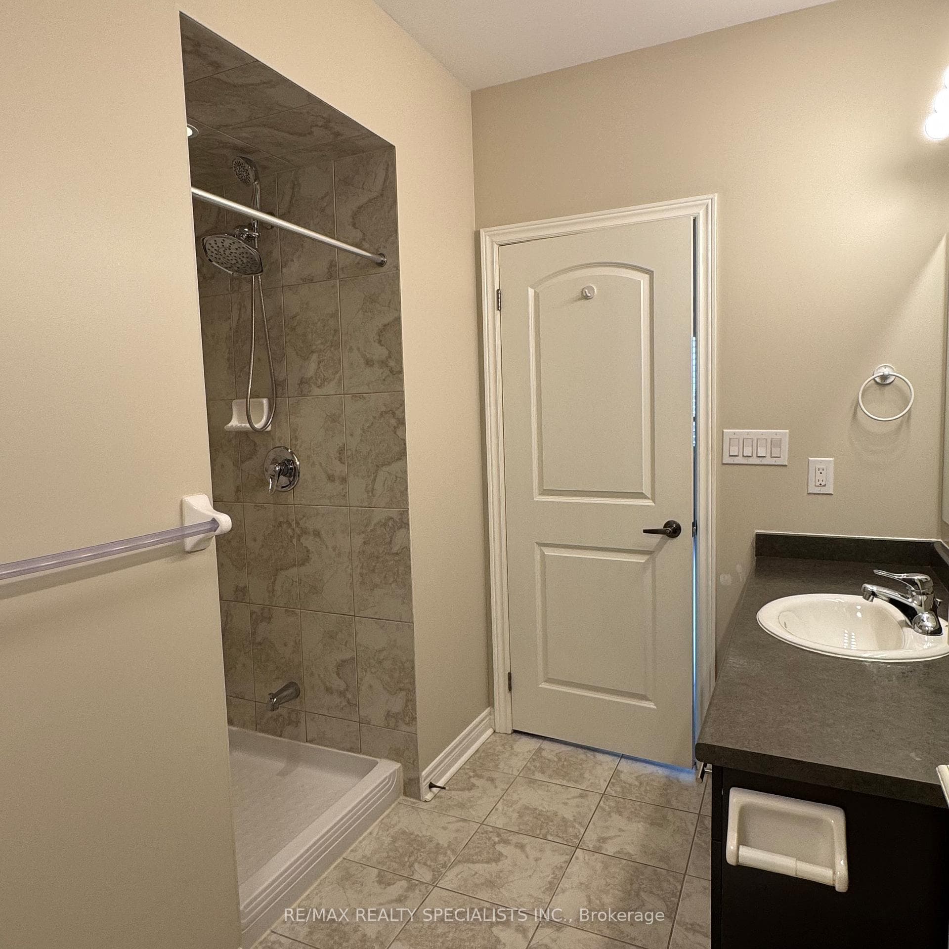 383 Main Street Unit 422 photo 19