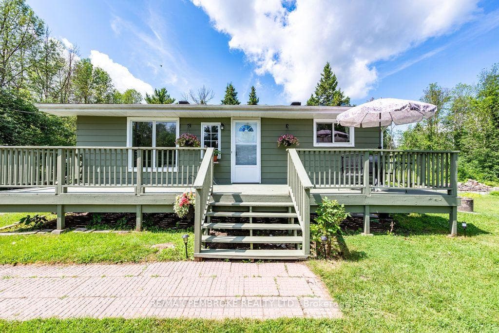 1369 B Greenwood Road photo 2
