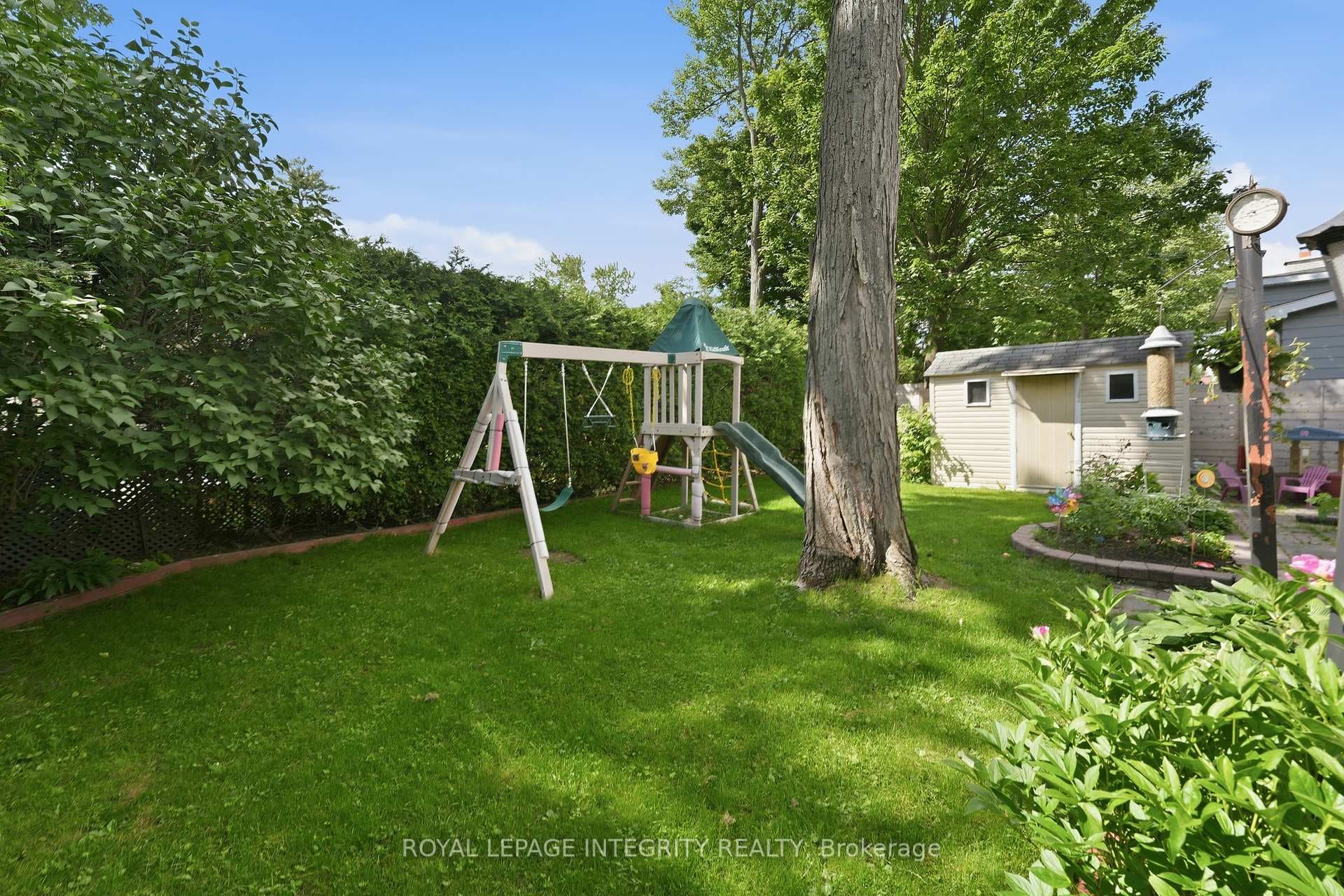 6 Woodview Crescent photo 38