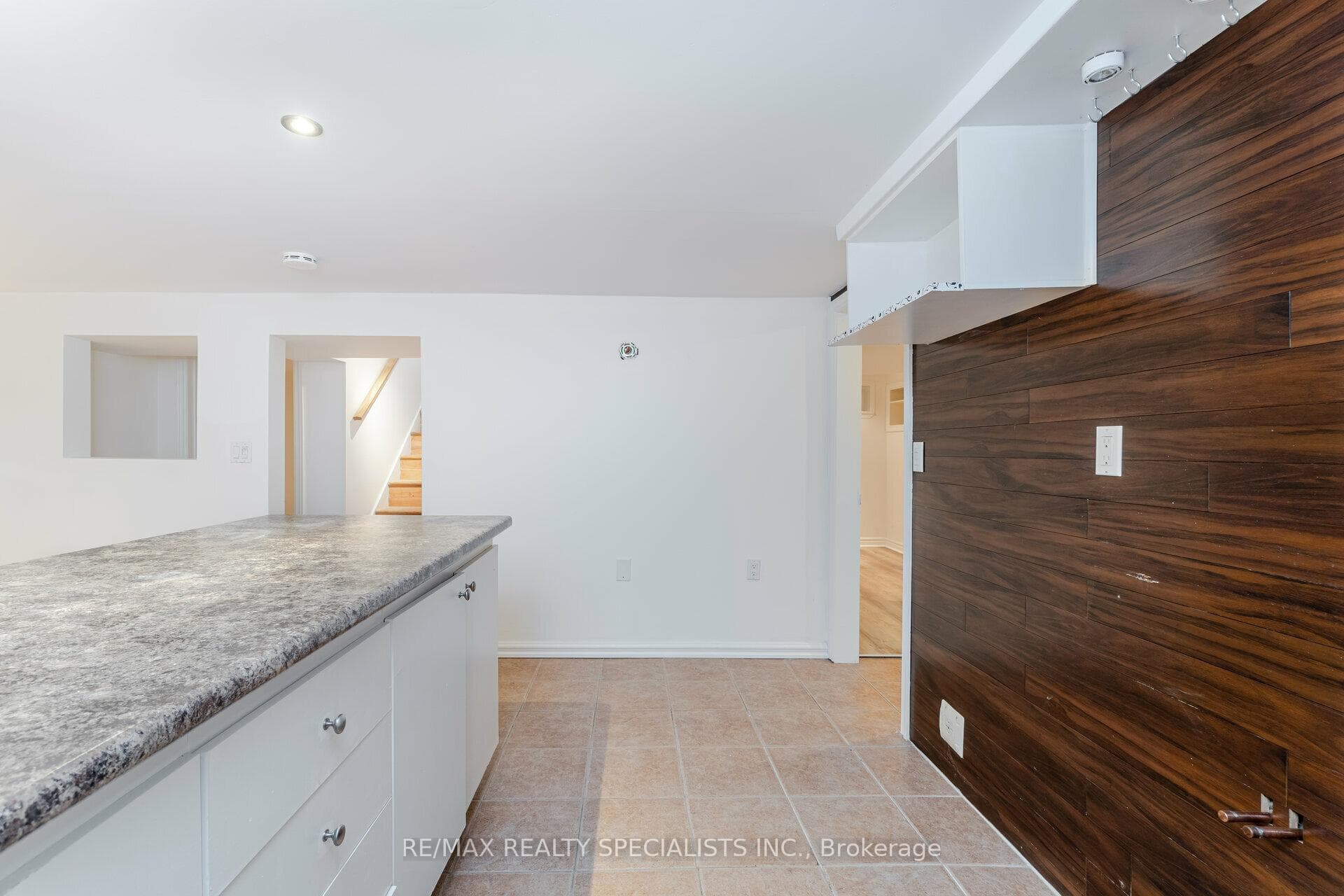 15 Nelles Road photo 27