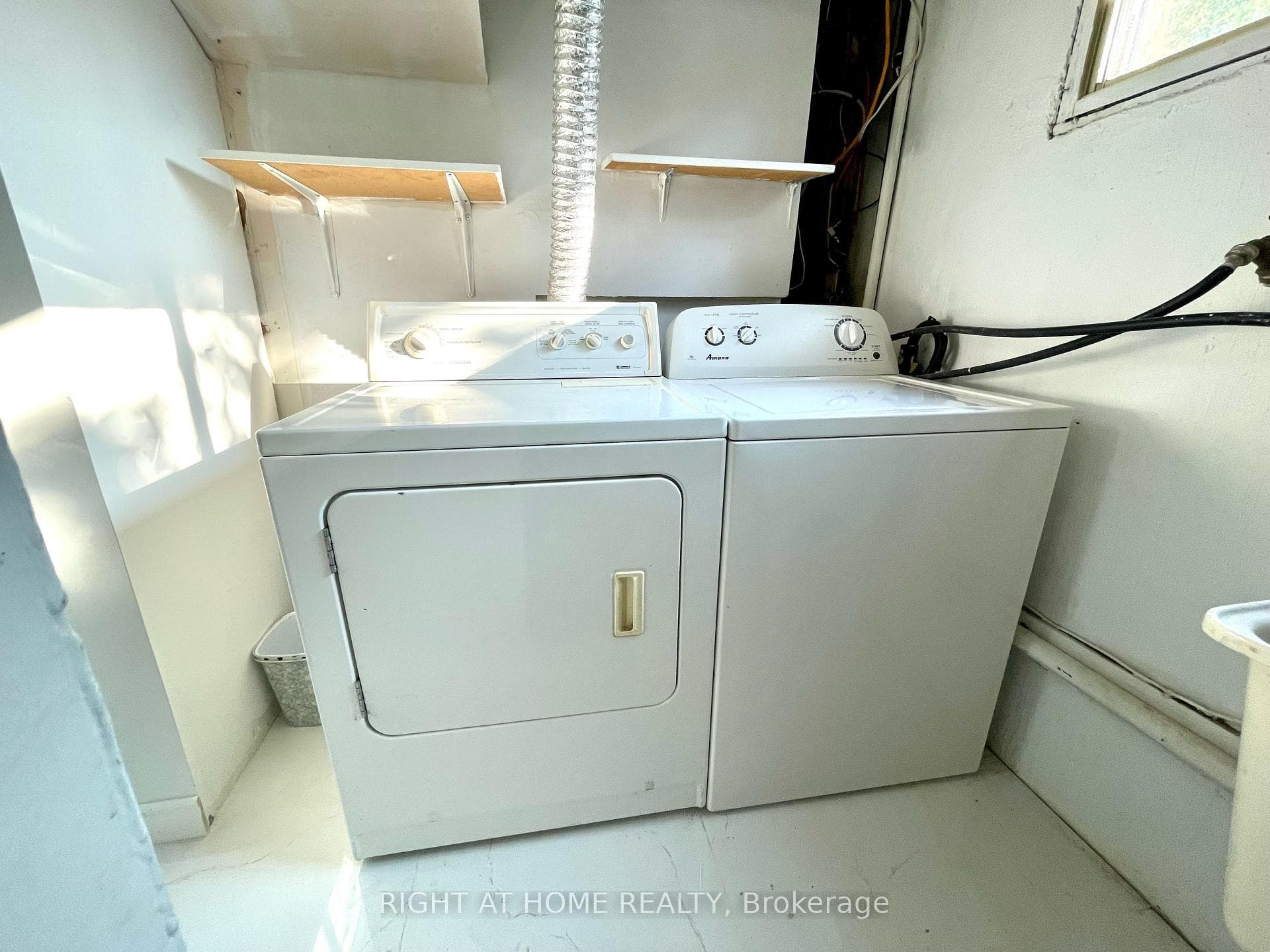 3264 Fieldgate Drive Unit Bsmt photo 10