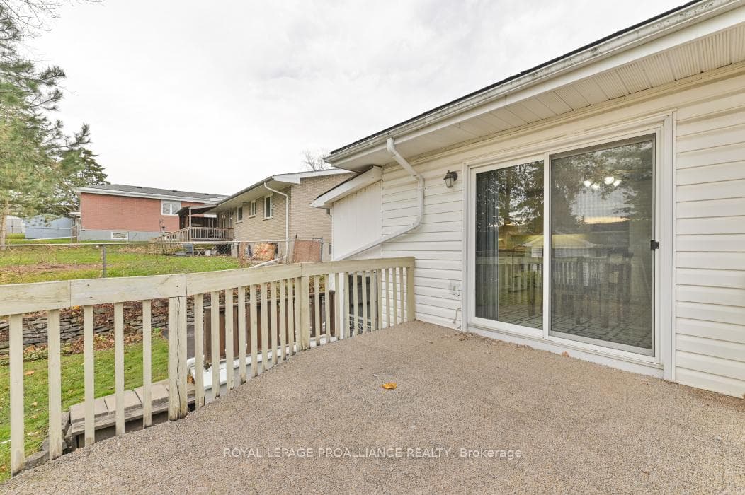73 North Park Gardens photo 28
