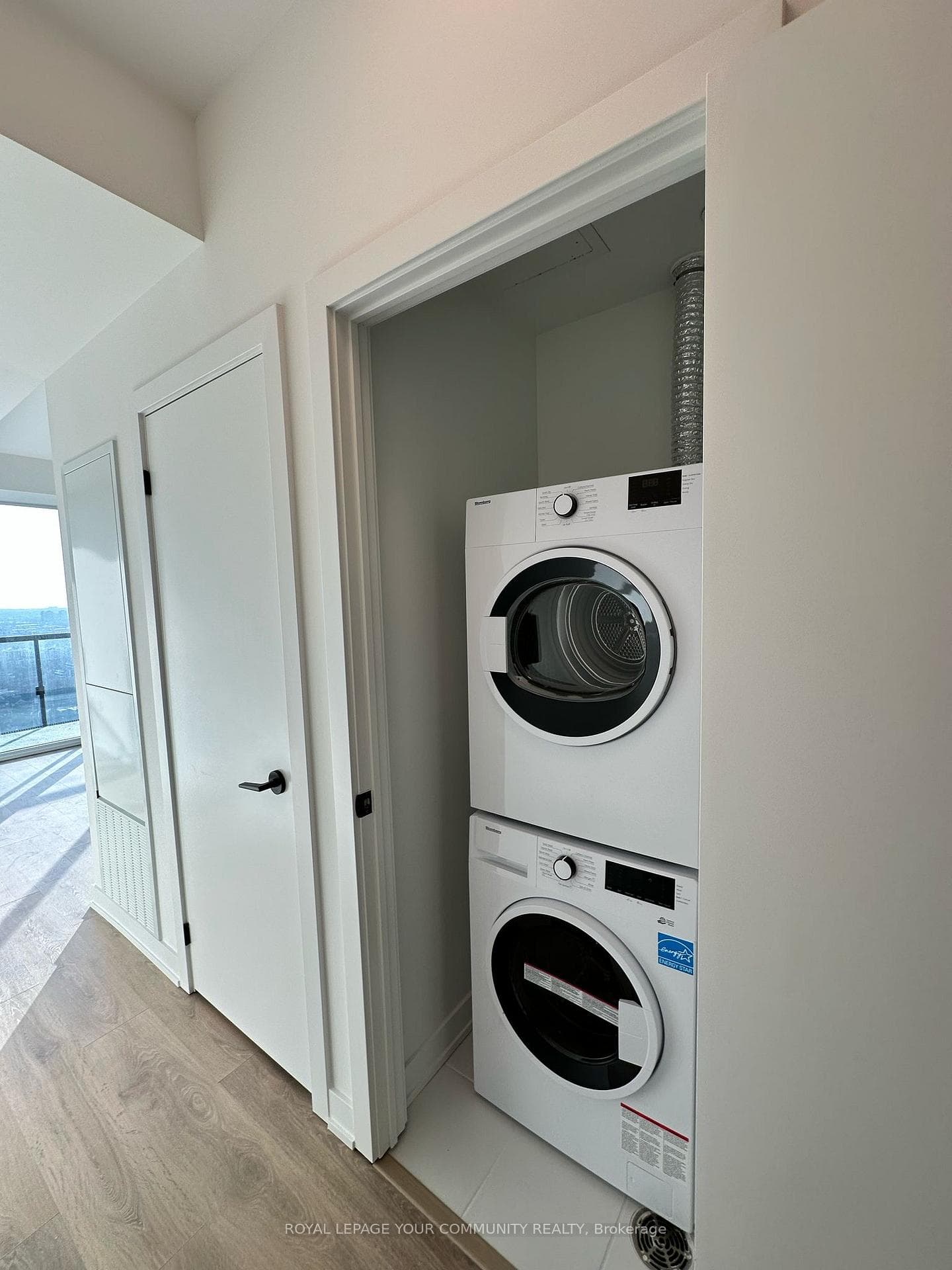 127 Broadway Avenue Unit 3111 photo 9