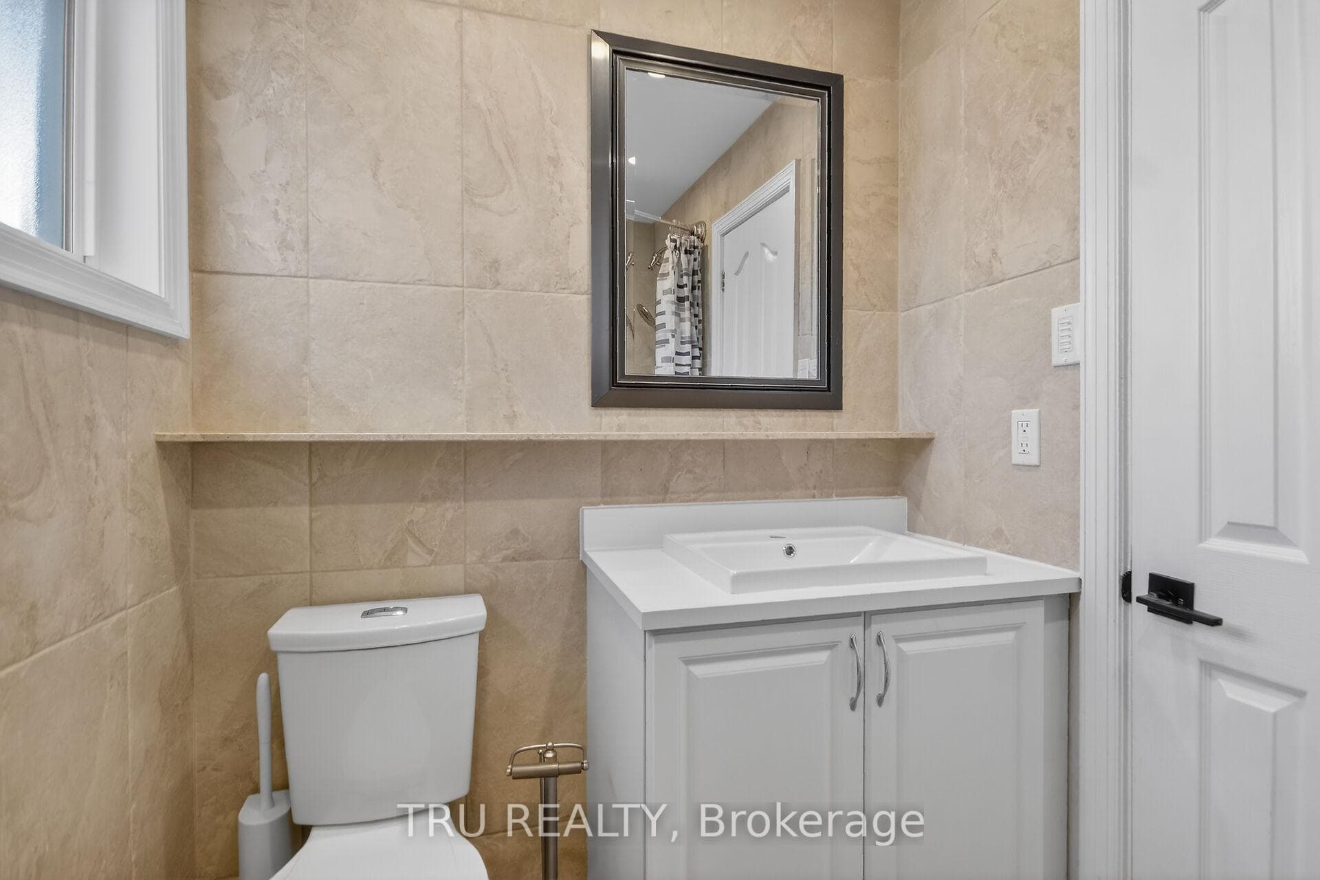 12 Apache Crescent photo 25