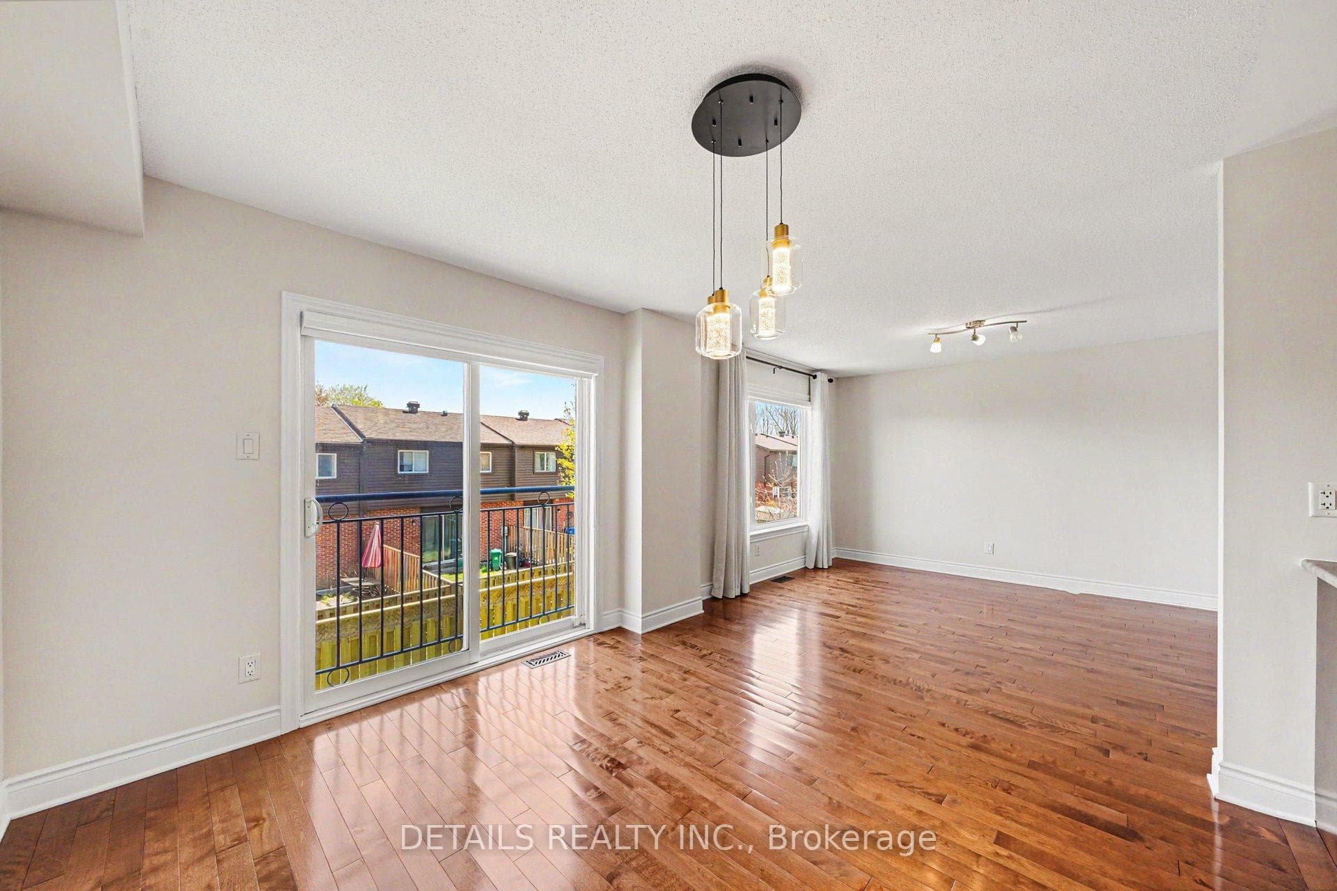 261 Parkin Circle photo 5