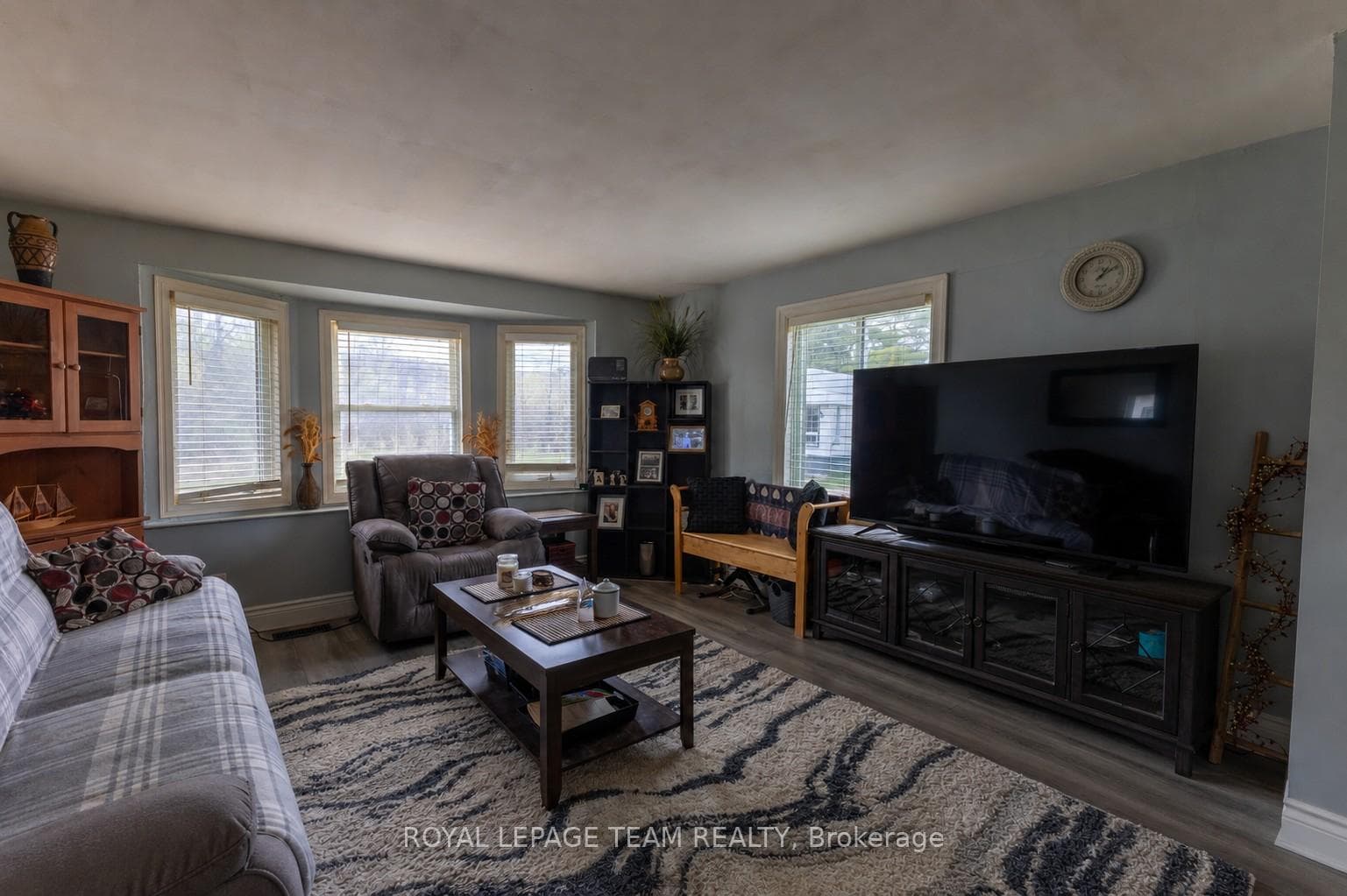 40 Timothy Drive photo 5
