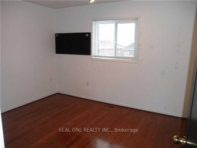 37 Rocksprings Avenue photo 16