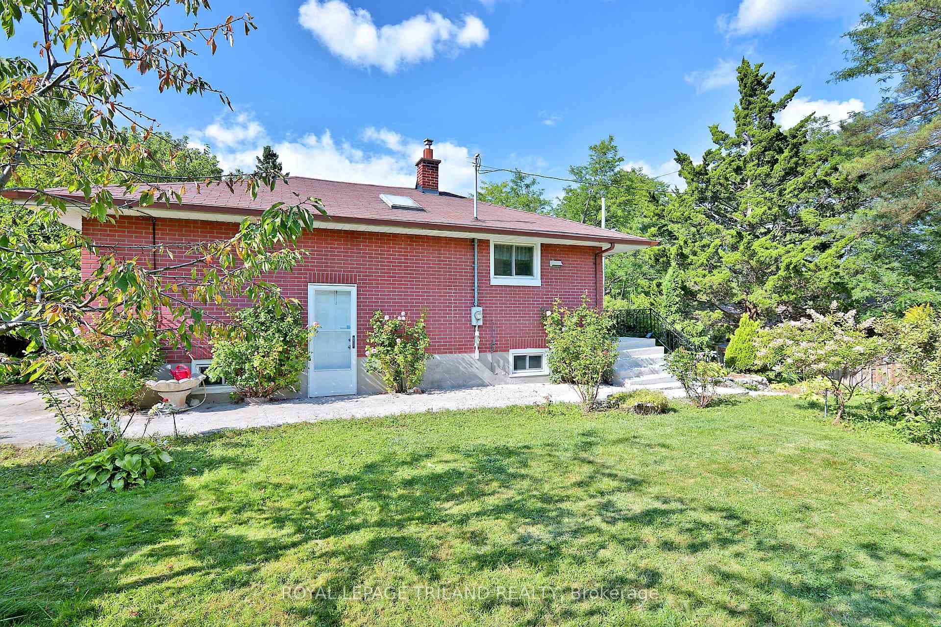 111 Gladstone Avenue photo 25