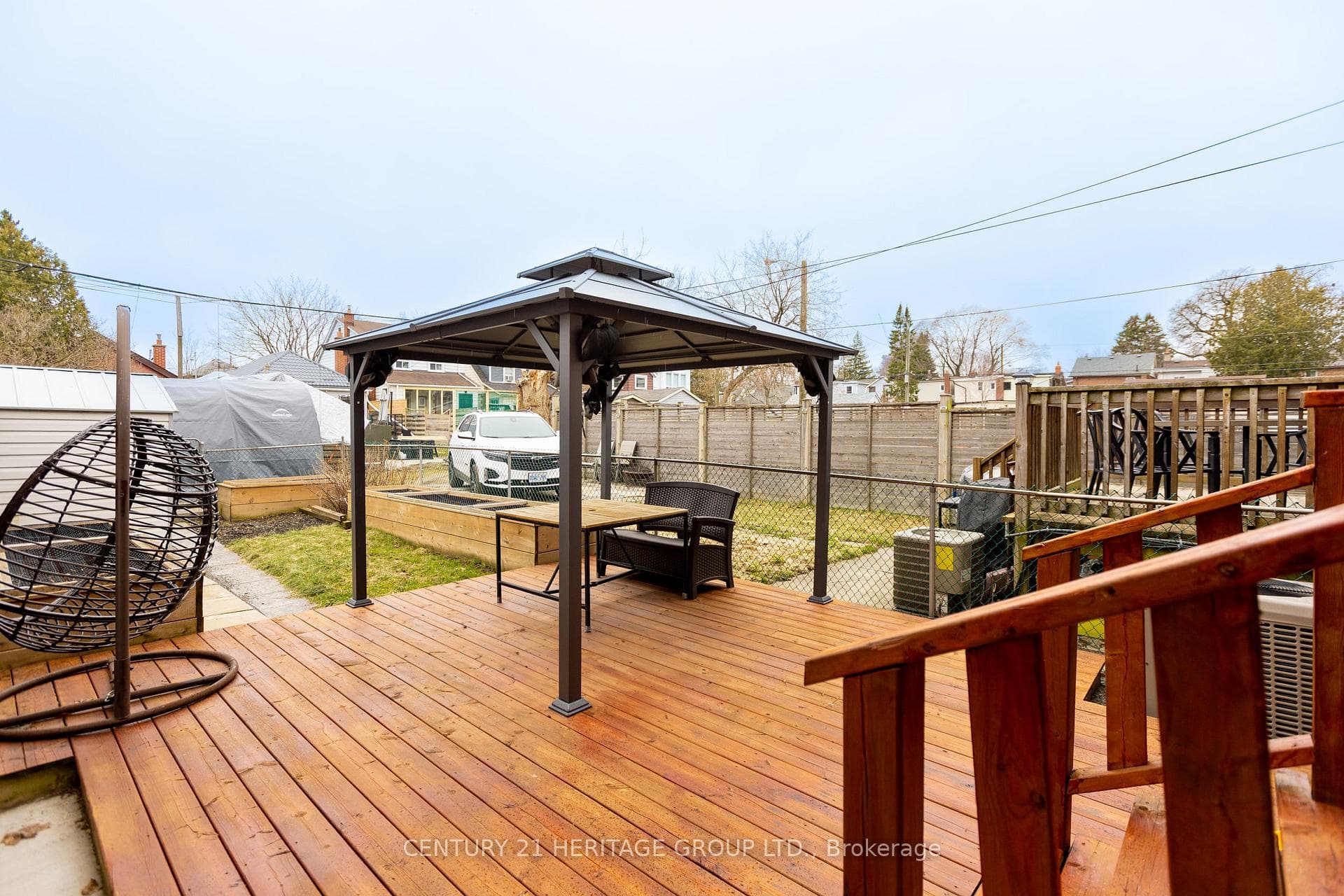 3 Denton Avenue photo 39