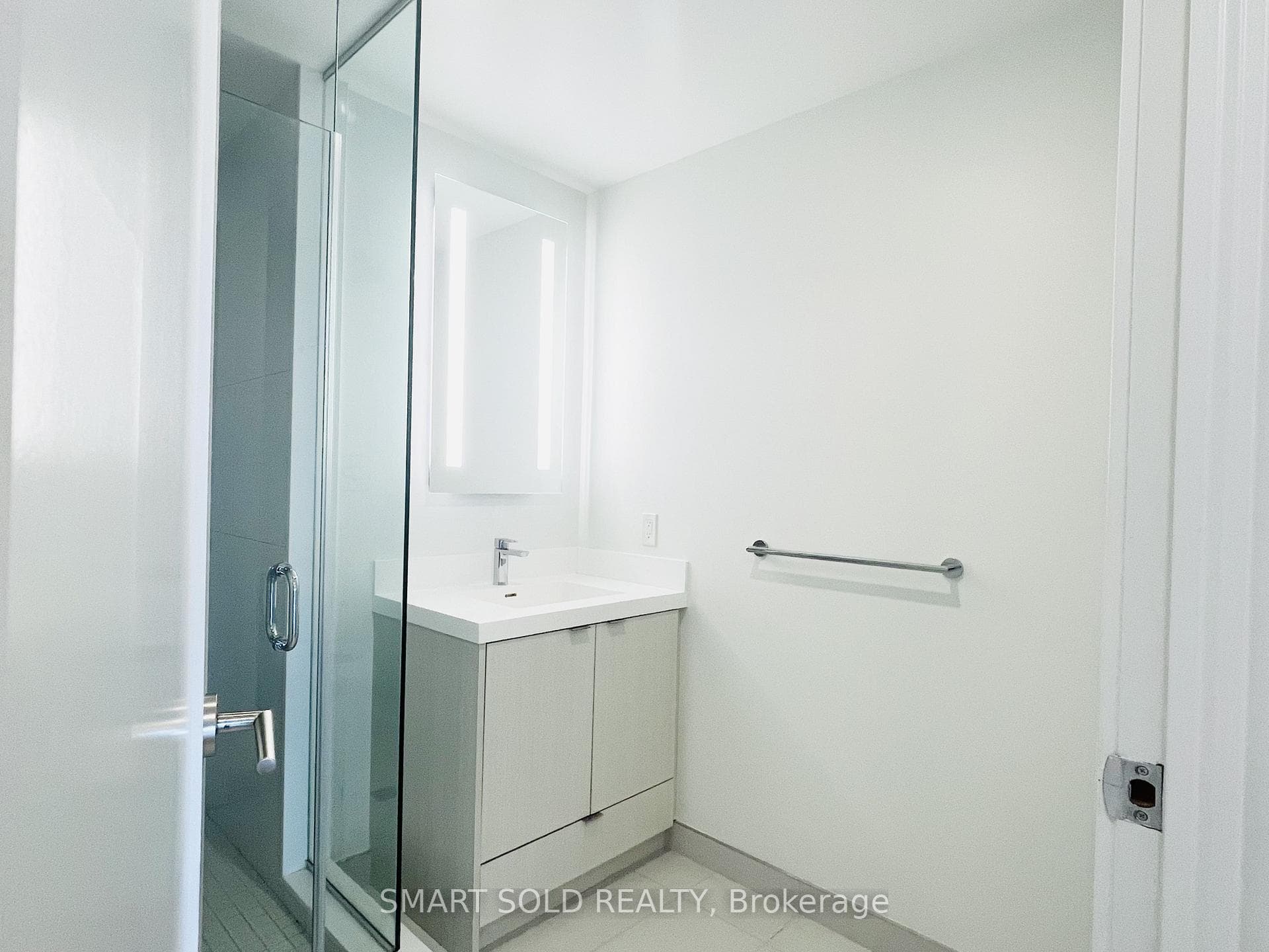 30 Inn On The Park Drive Unit 2407 photo 11