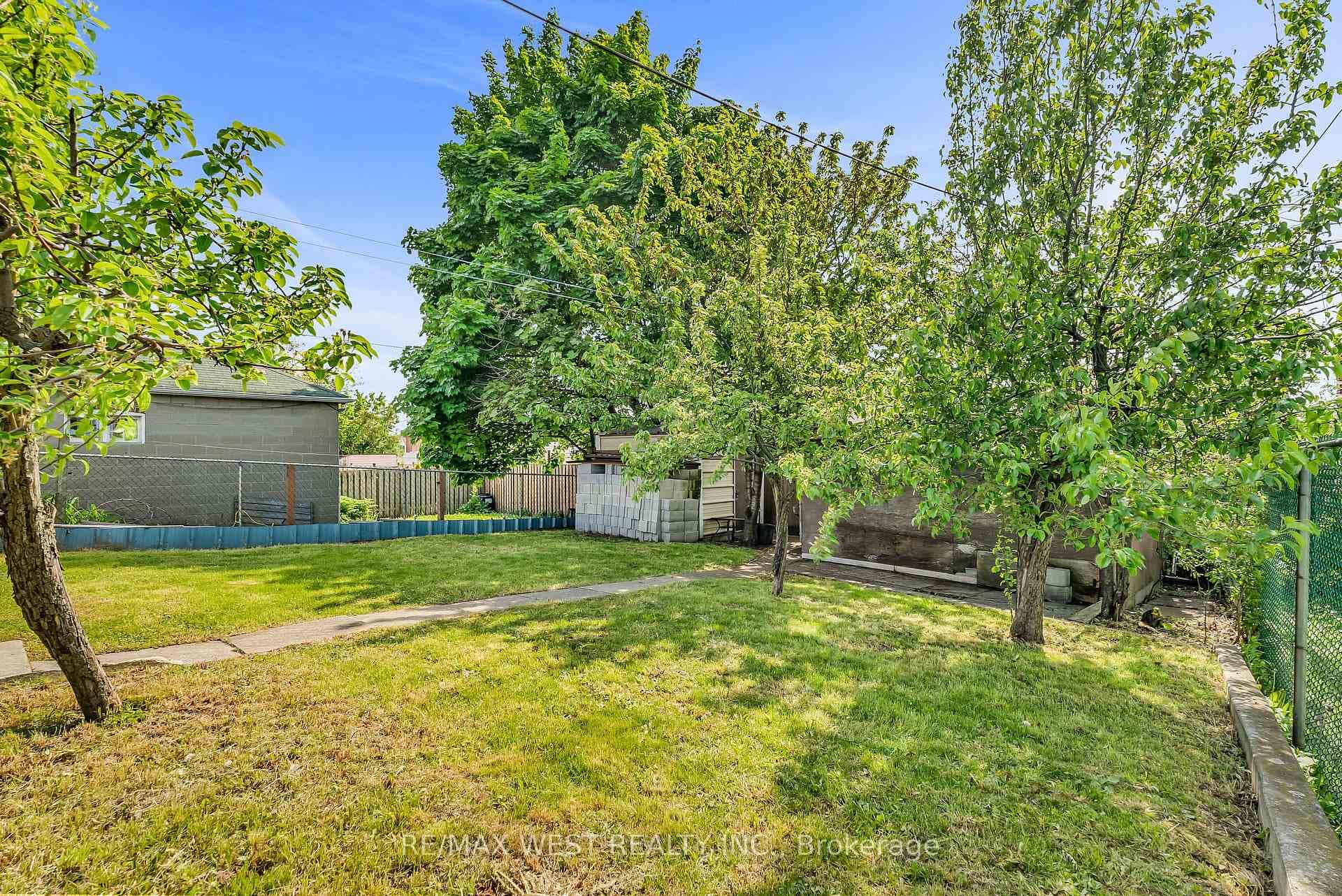 52 Bertram Street photo 22