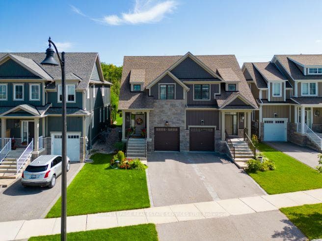 148 Yellow Birch Crescent photo 8