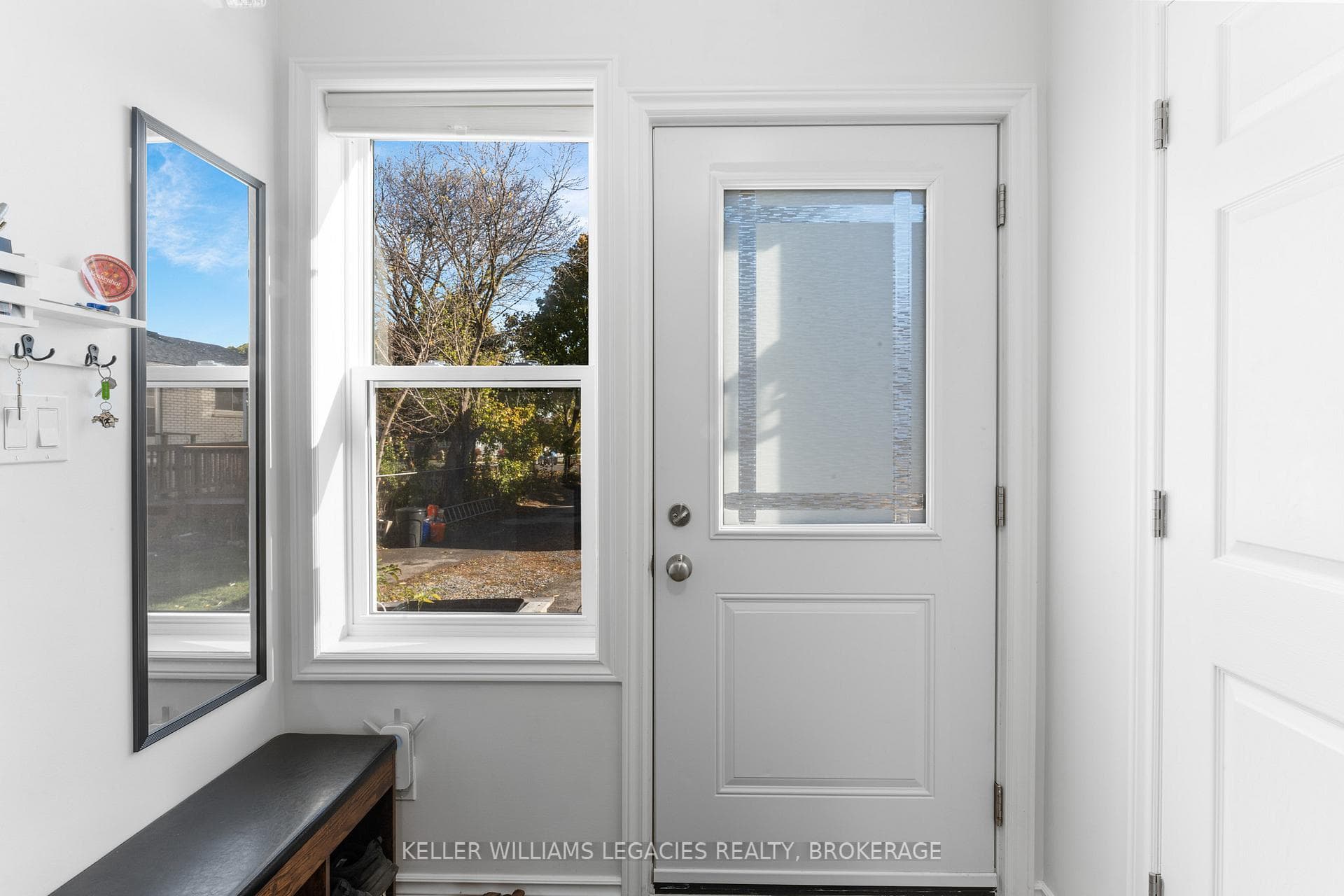 1202 MONTREAL Street photo 34