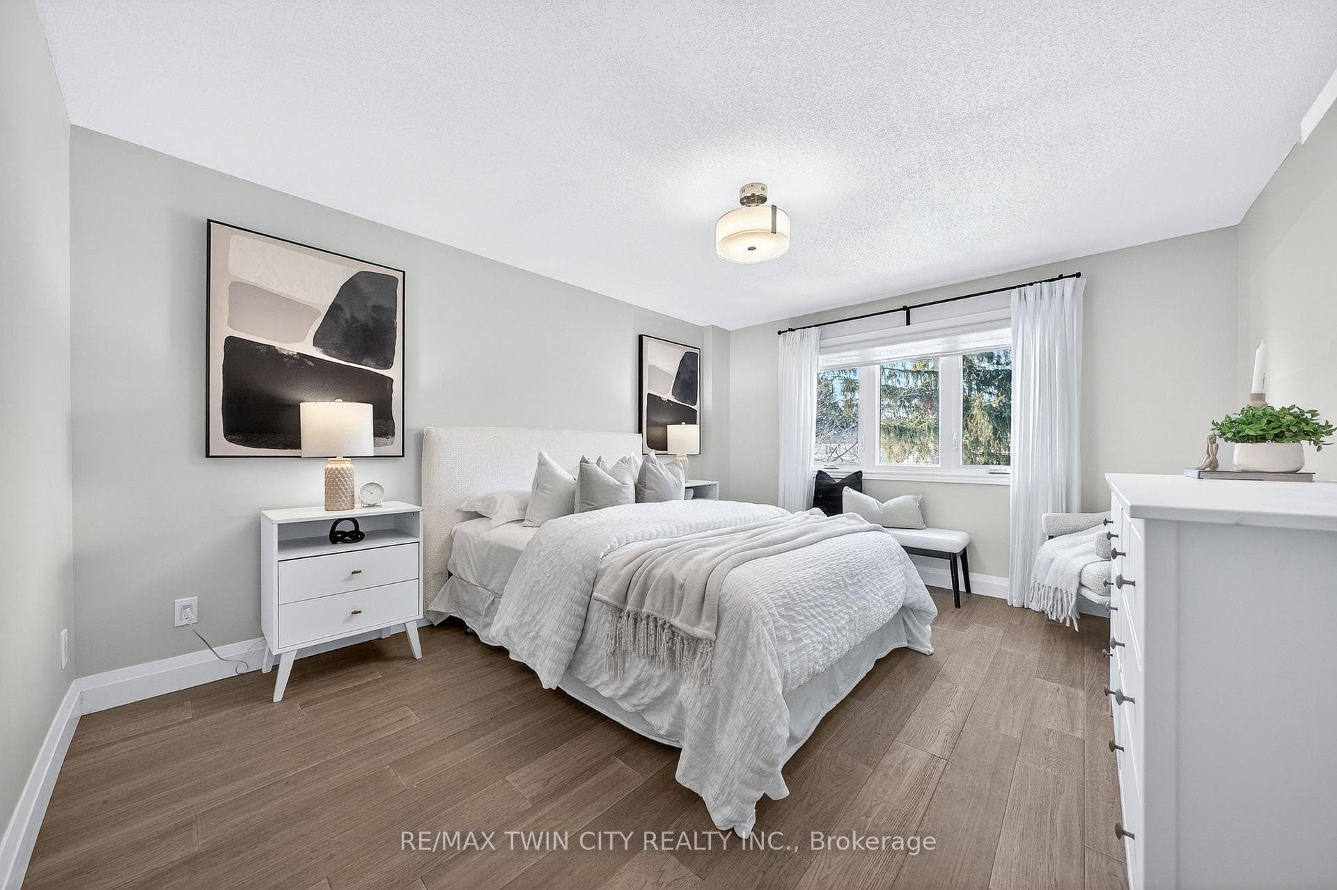 166 Westvale Drive photo 34