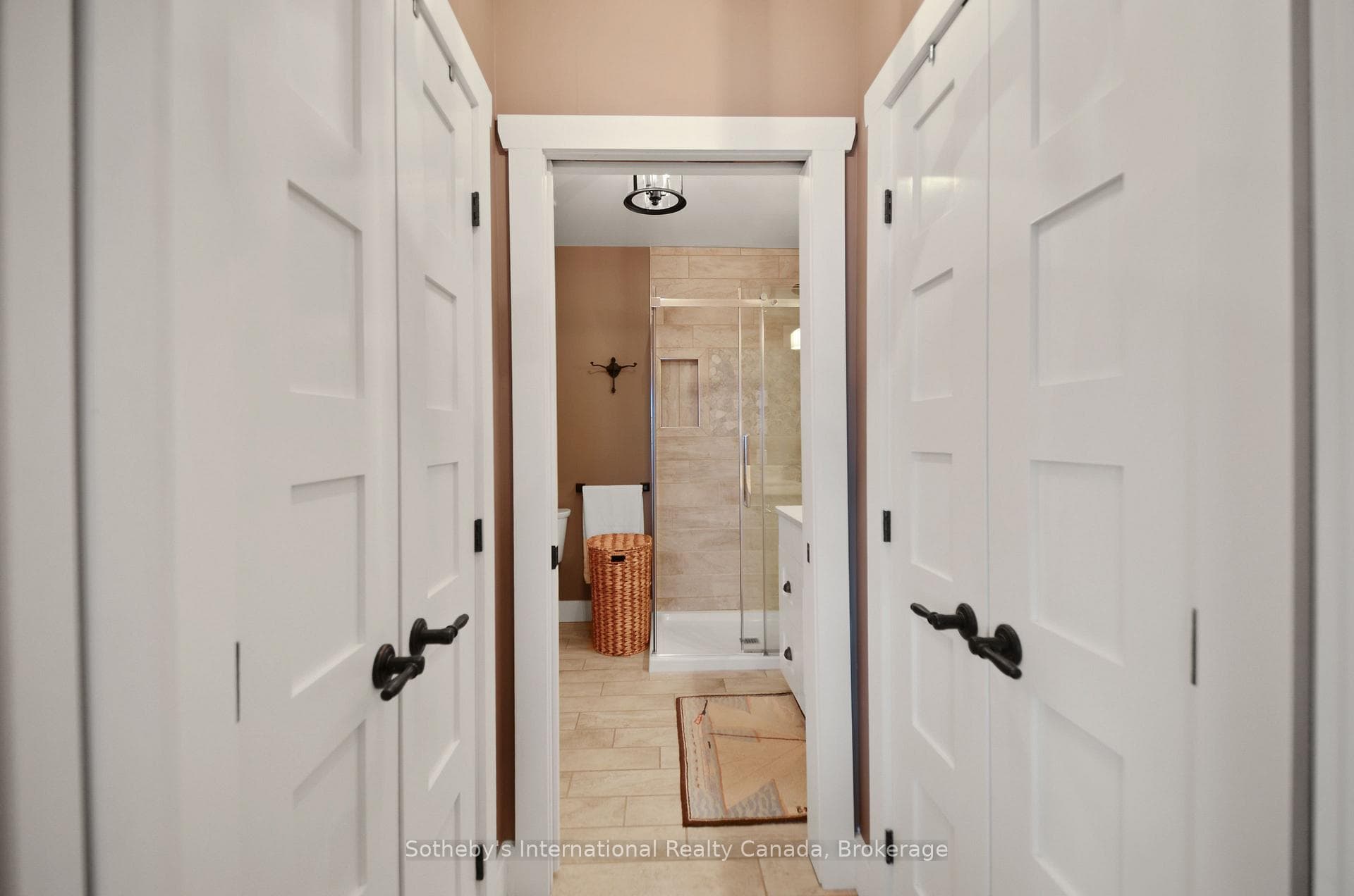 137 Elgin Street Unit 302 photo 36