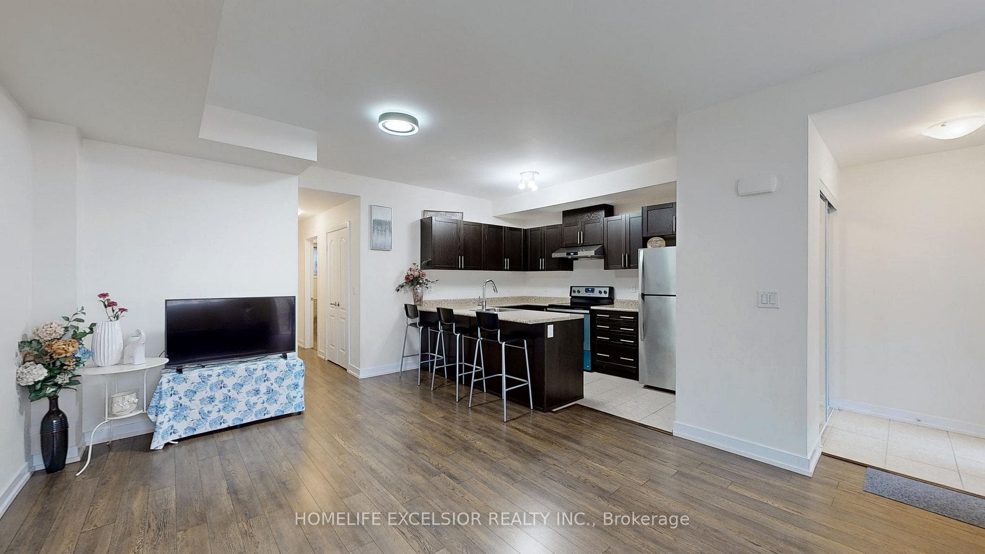 20 Dunsheath Way Unit 317 photo 5