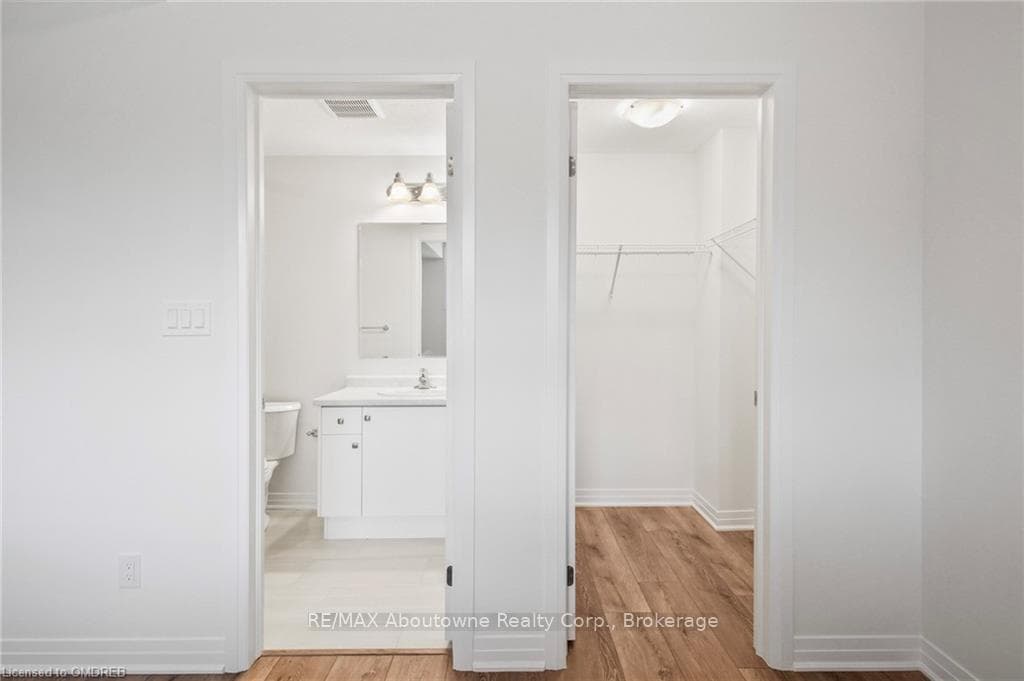 142 FOAMFLOWER Place Unit 29 photo 34