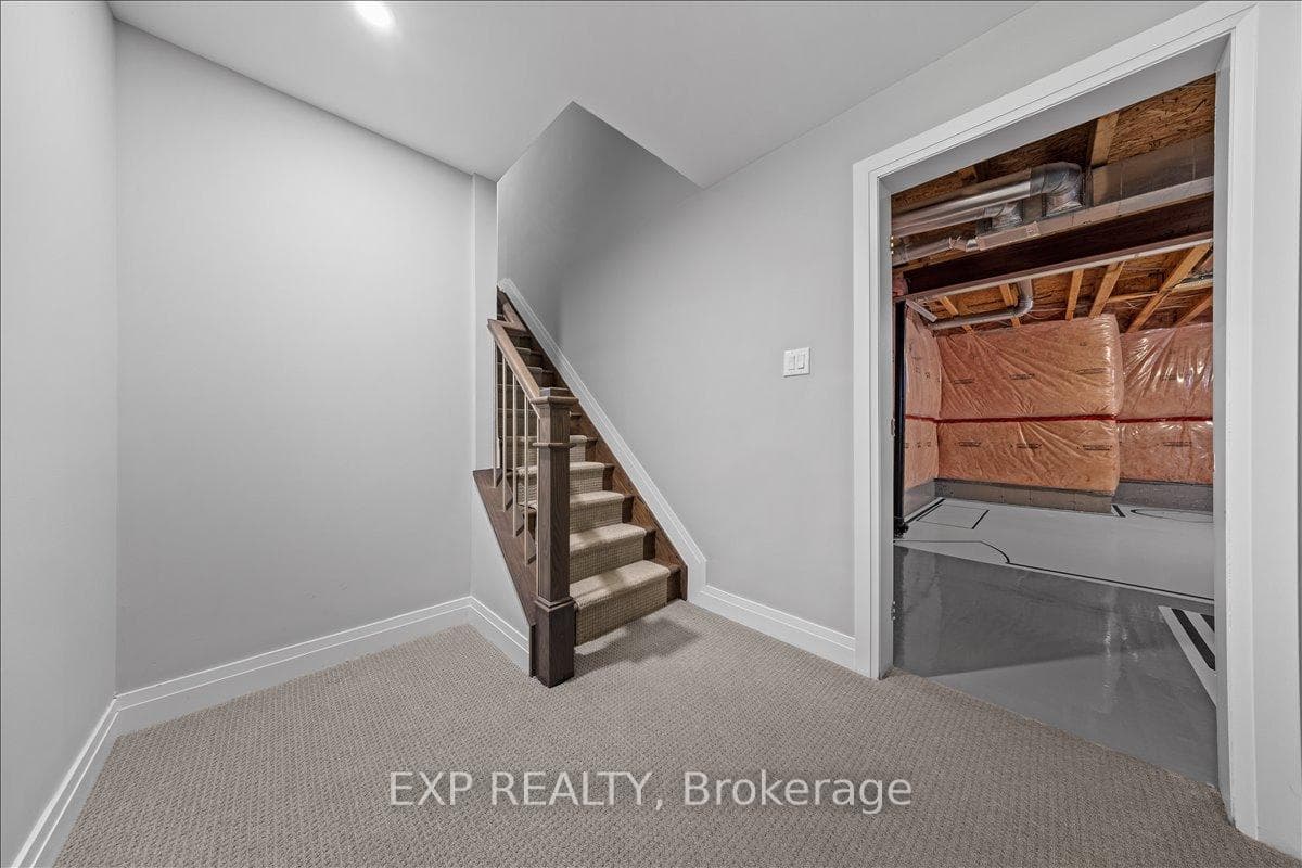 Images provided are to showcase builder finishes.