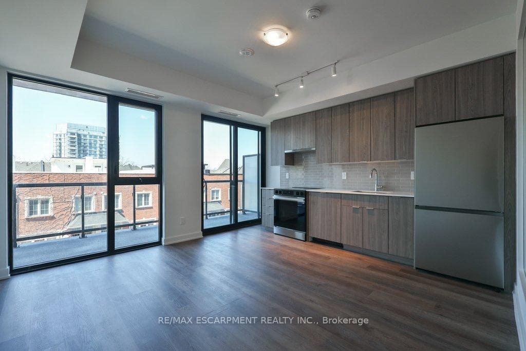Kitchen / Living Room