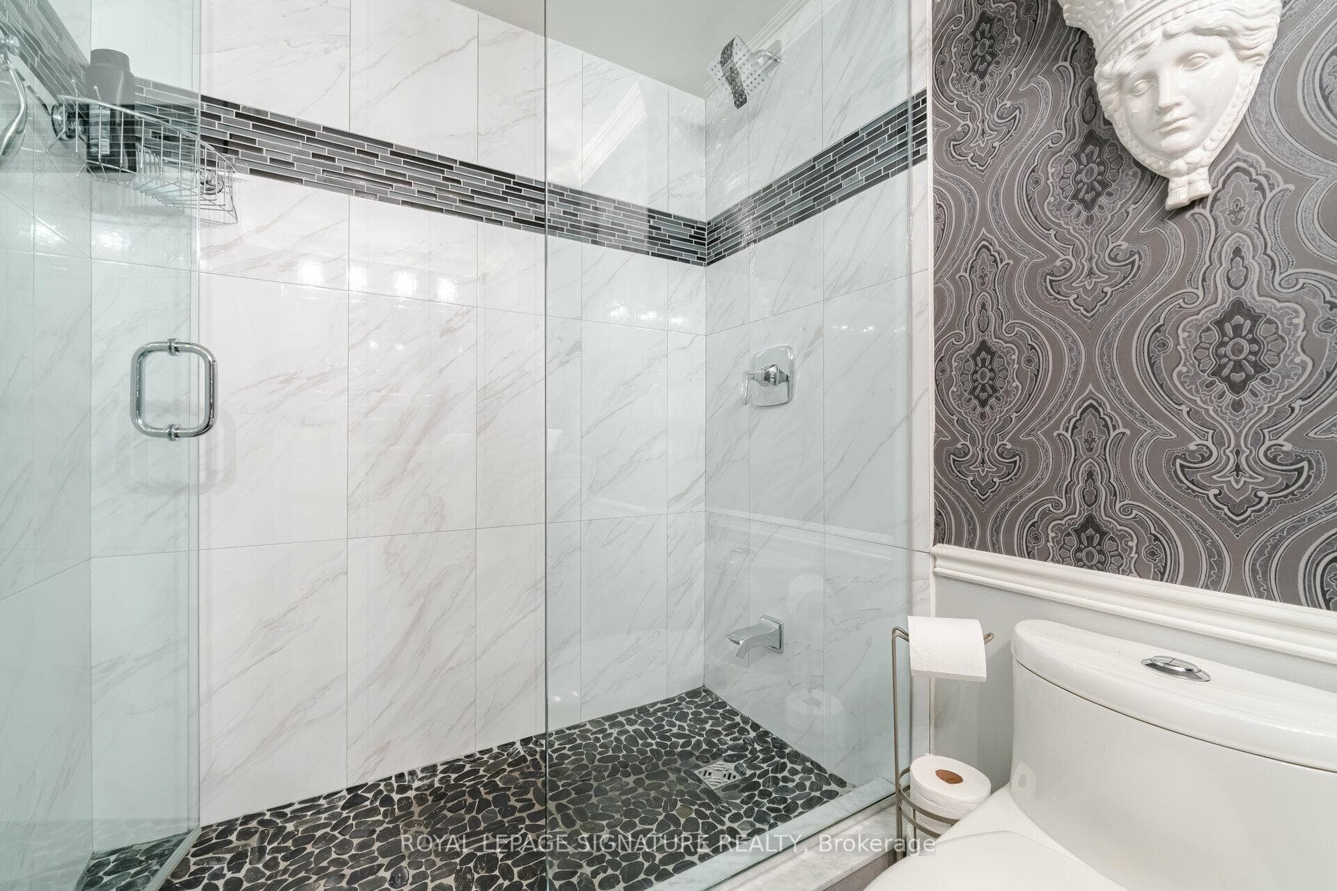 55 Kingsbridge Garden Circle Unit 1801 photo 26