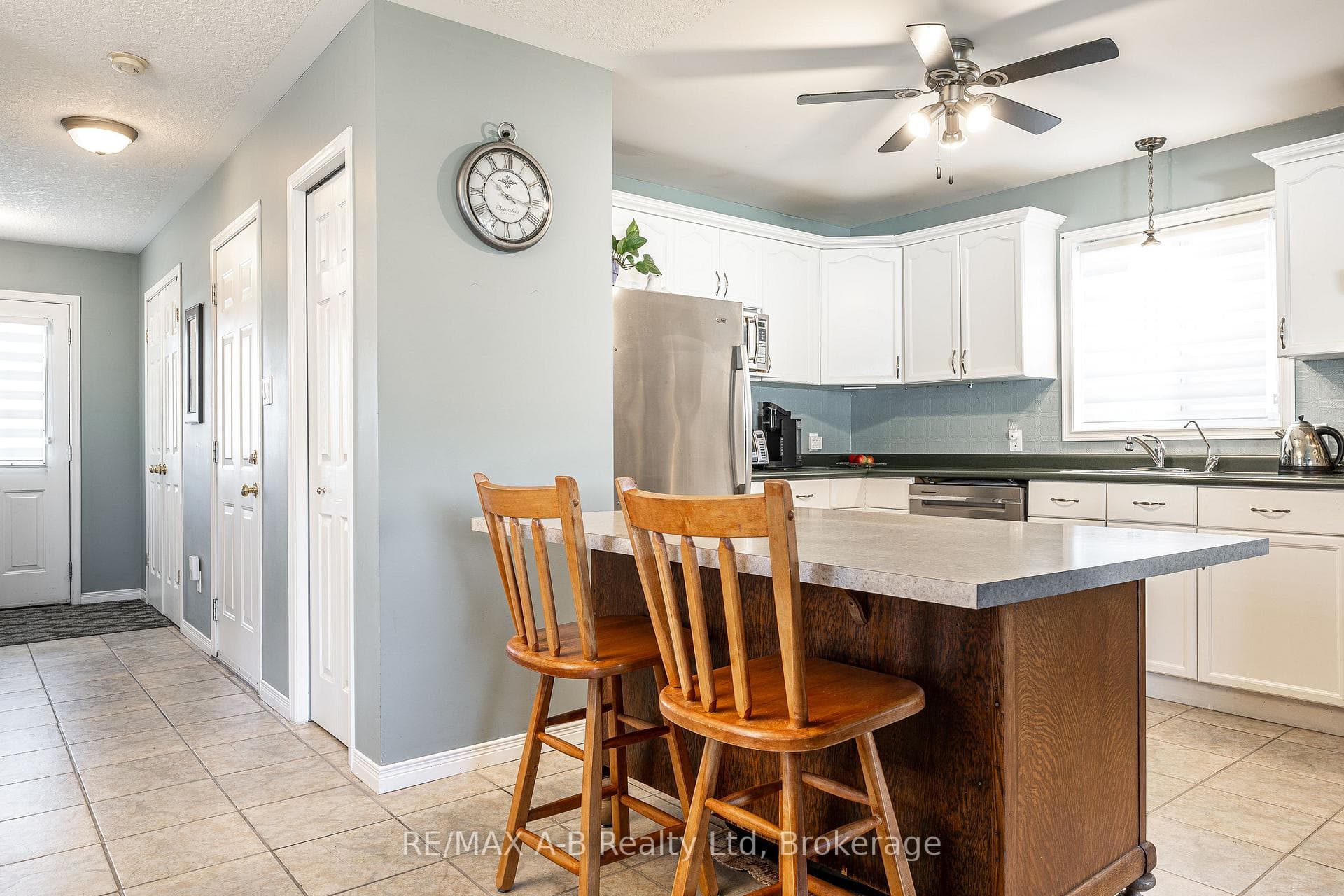 86 Parkhaven Crescent photo 9