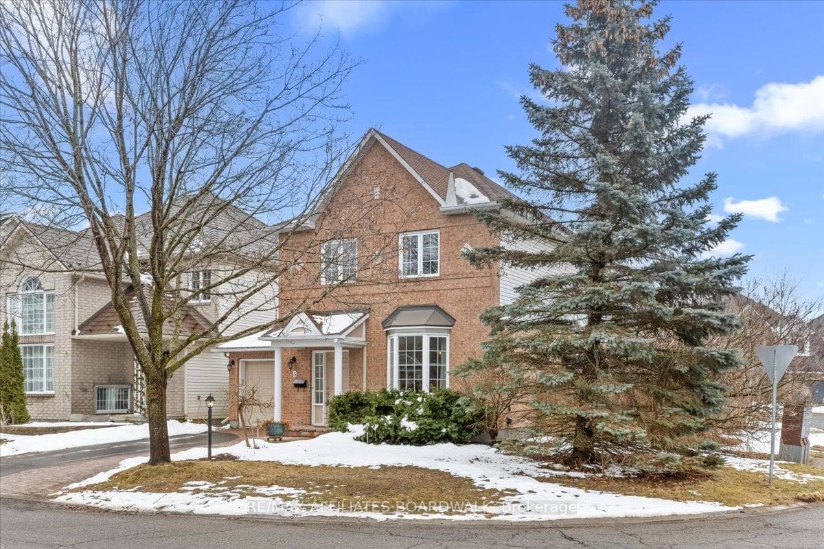 8 Stonepointe Avenue photo 2