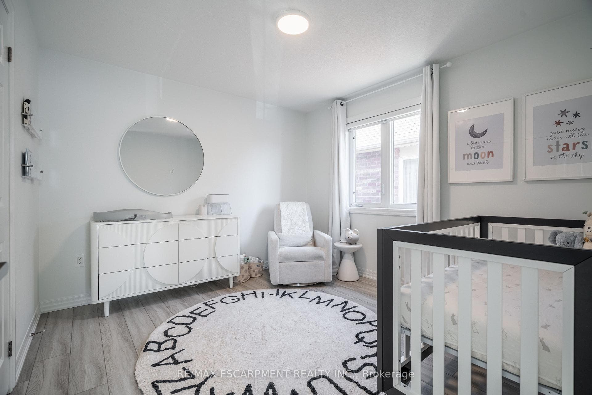 80 Montreal Circle photo 22