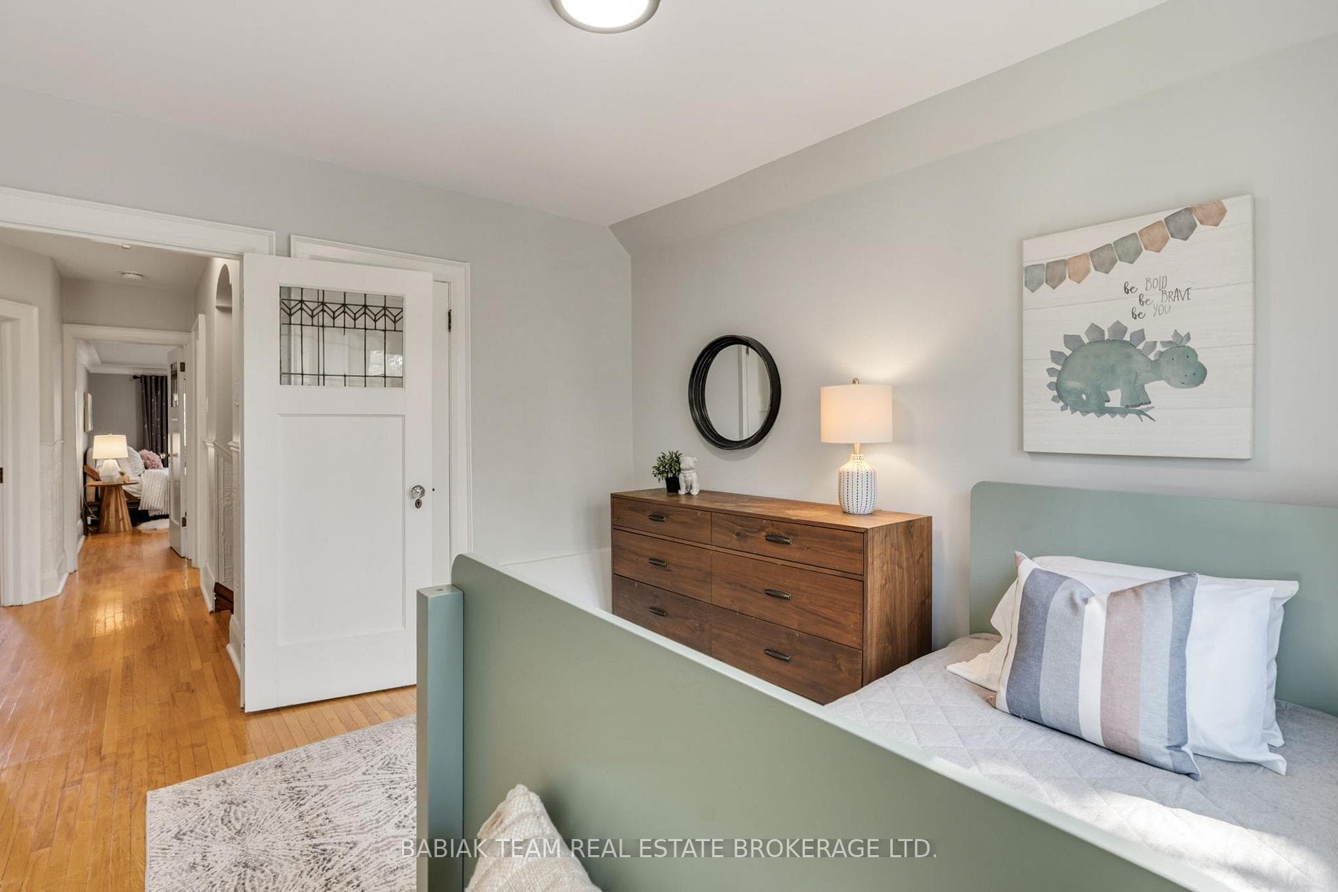 383 Armadale Avenue photo 25