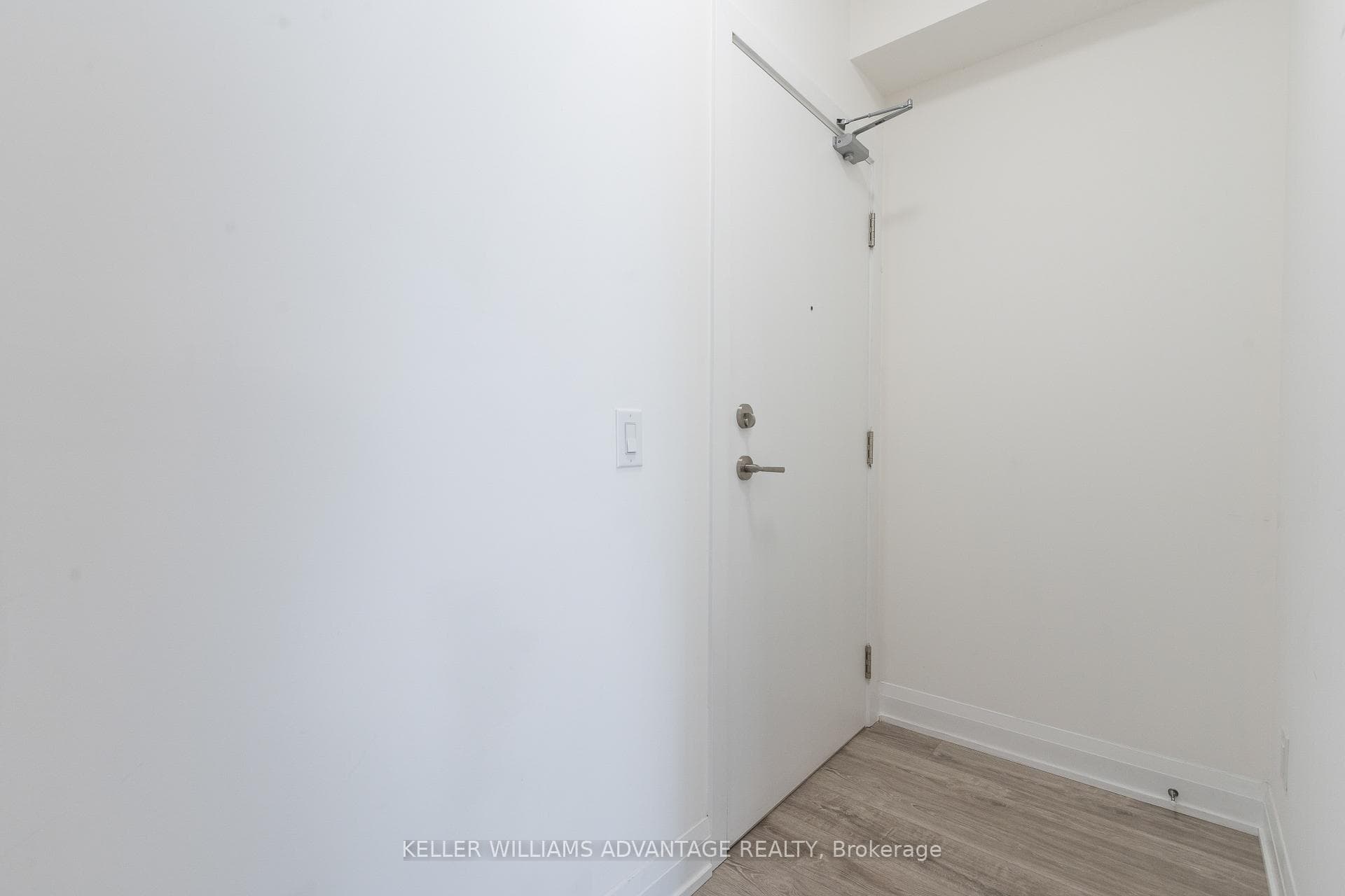 3655 Kingston Road Unit 810 photo 2