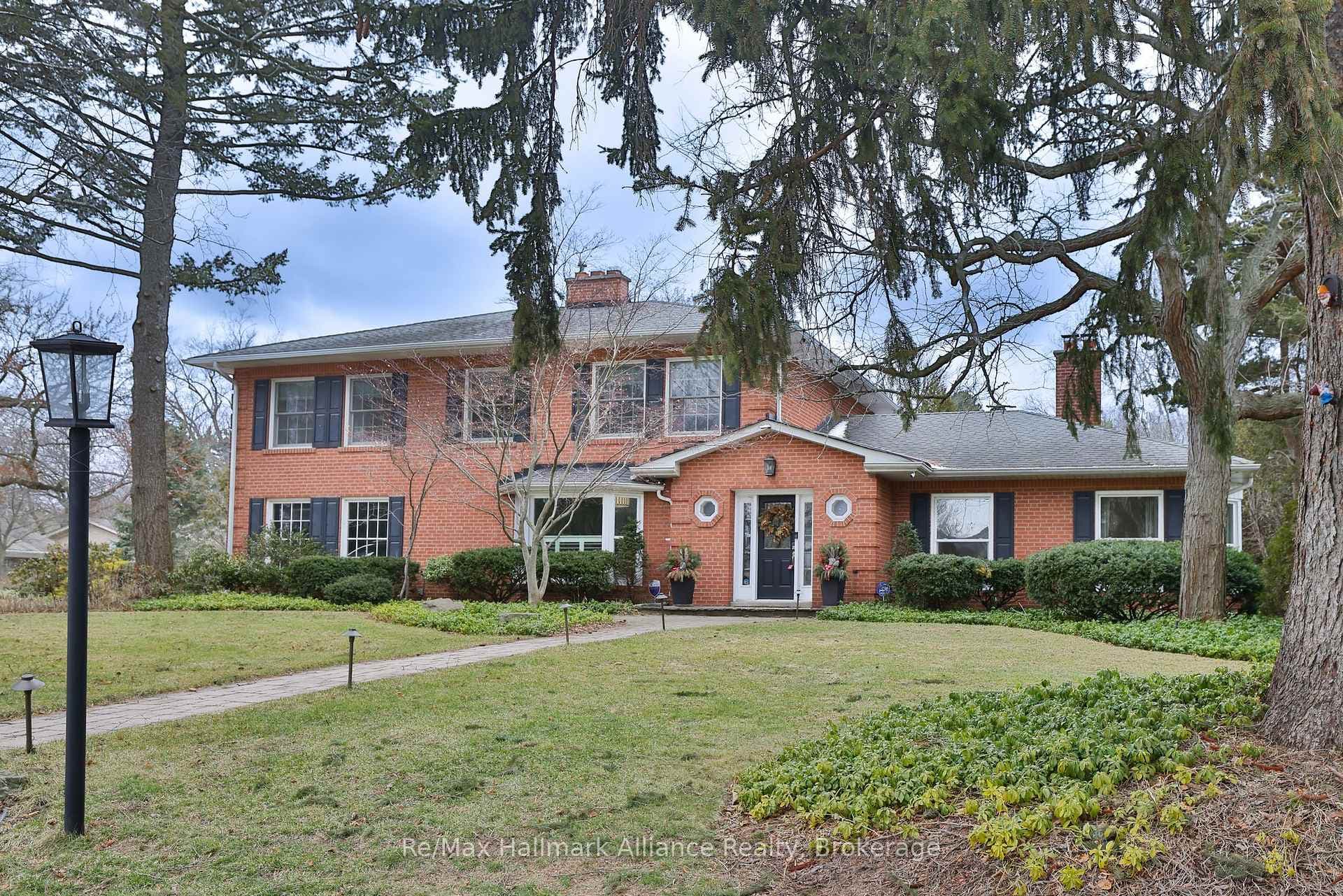 1335 Cambridge Drive photo 50