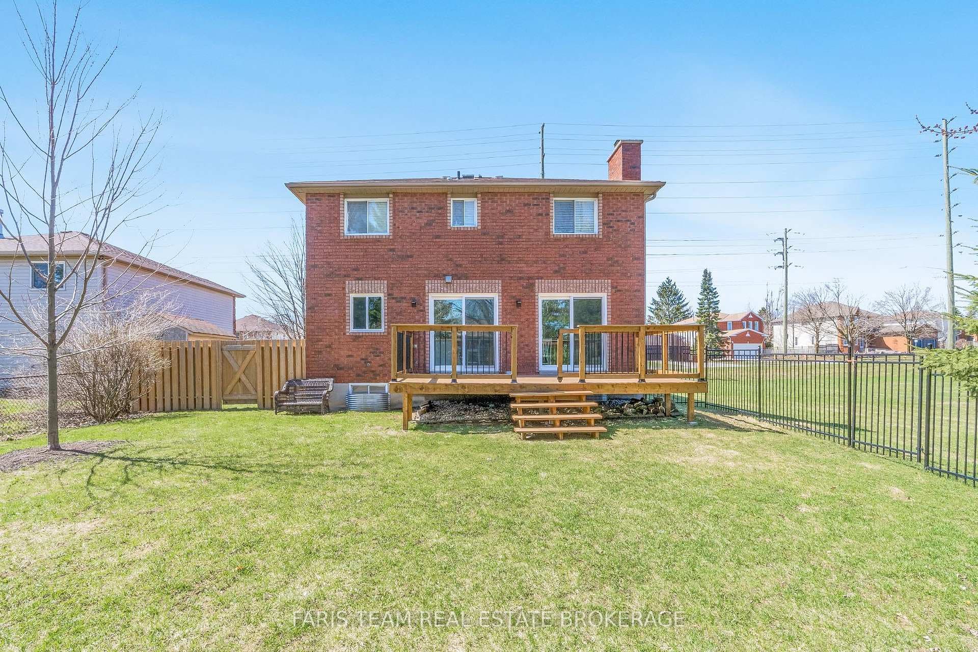 409 Anne Street photo 44