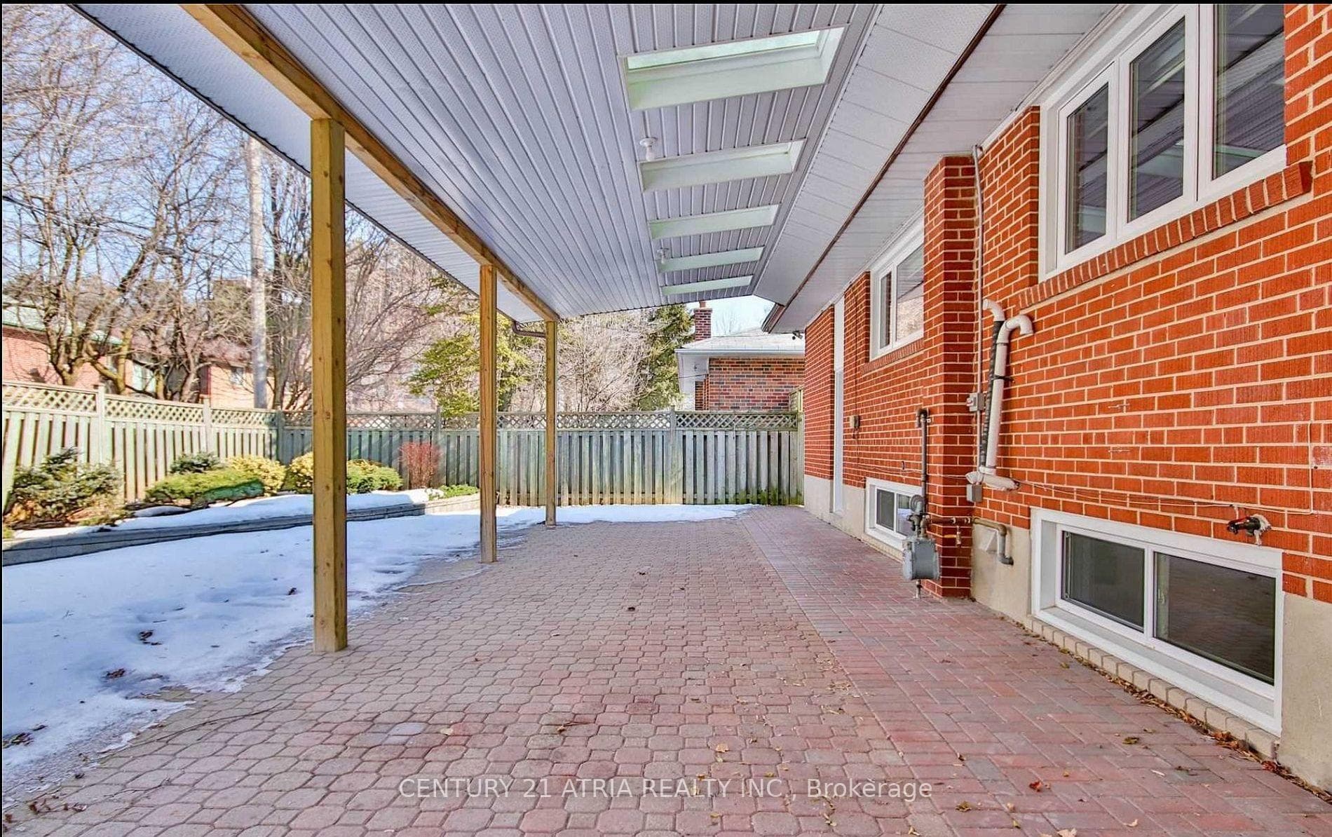 243 Harrygan Crescent photo 21