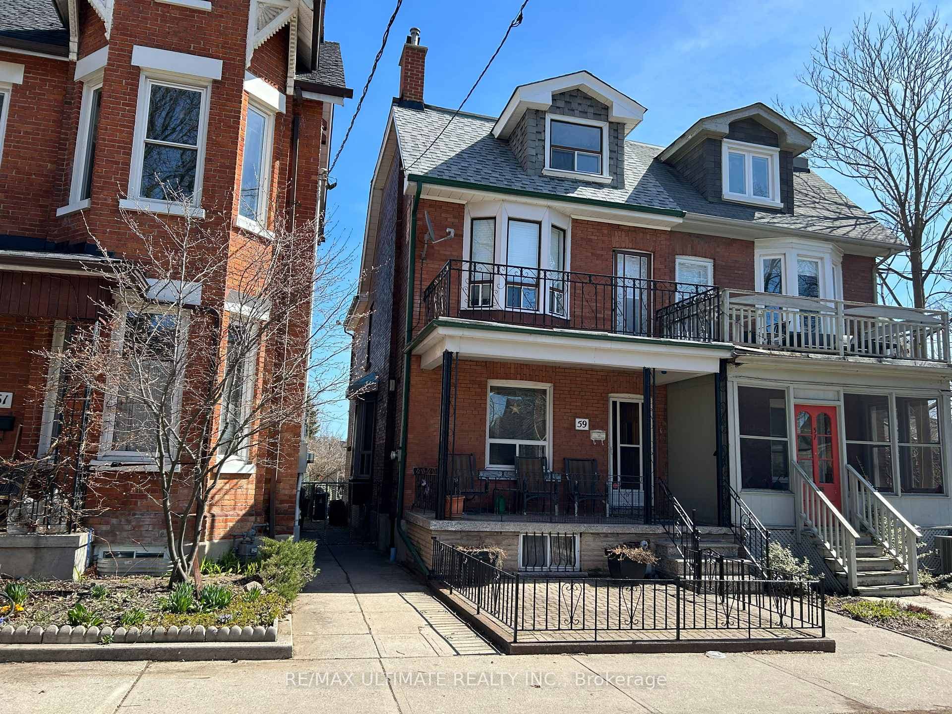 59 Lakeview Avenue photo 1