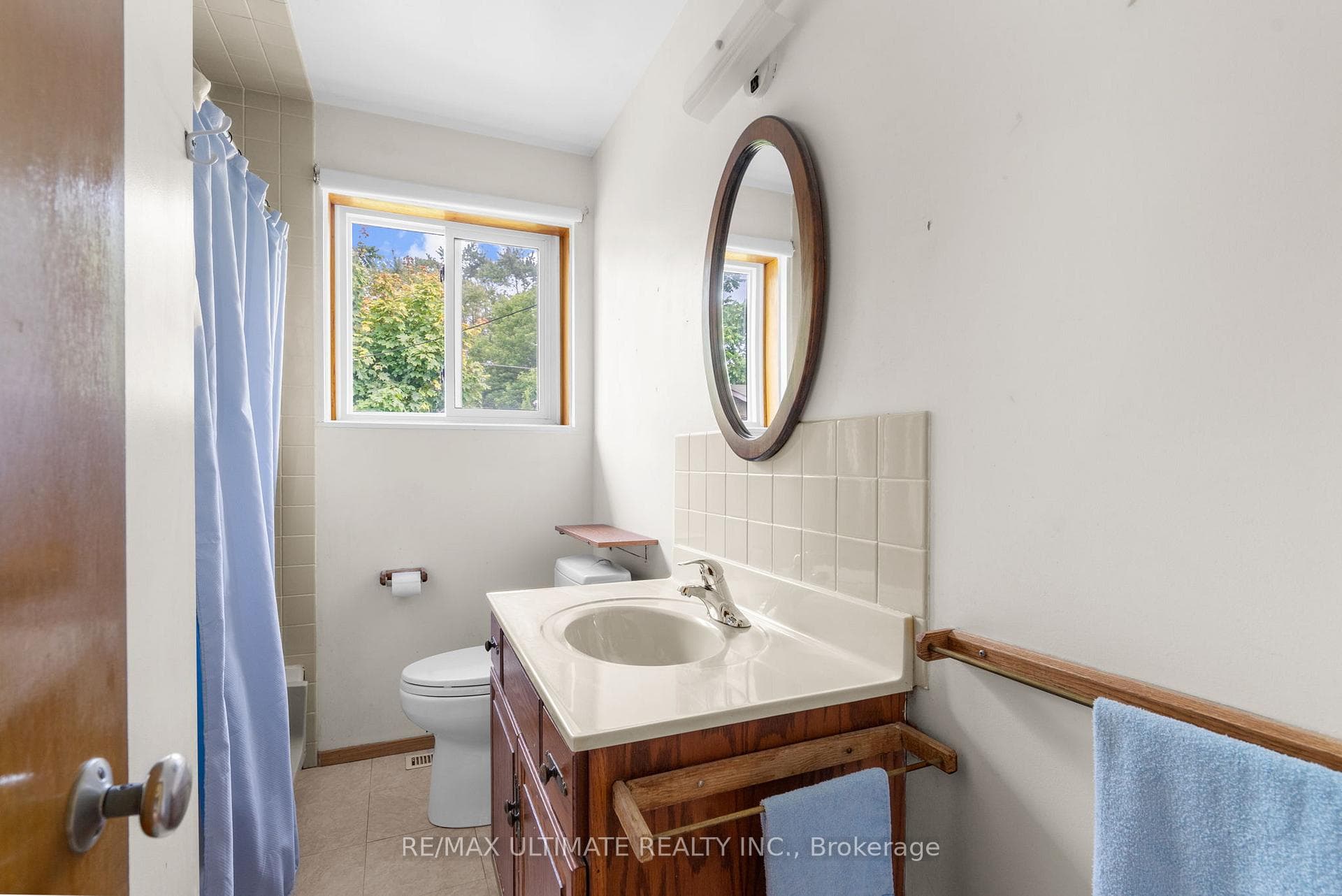 65 Georgina Drive photo 16