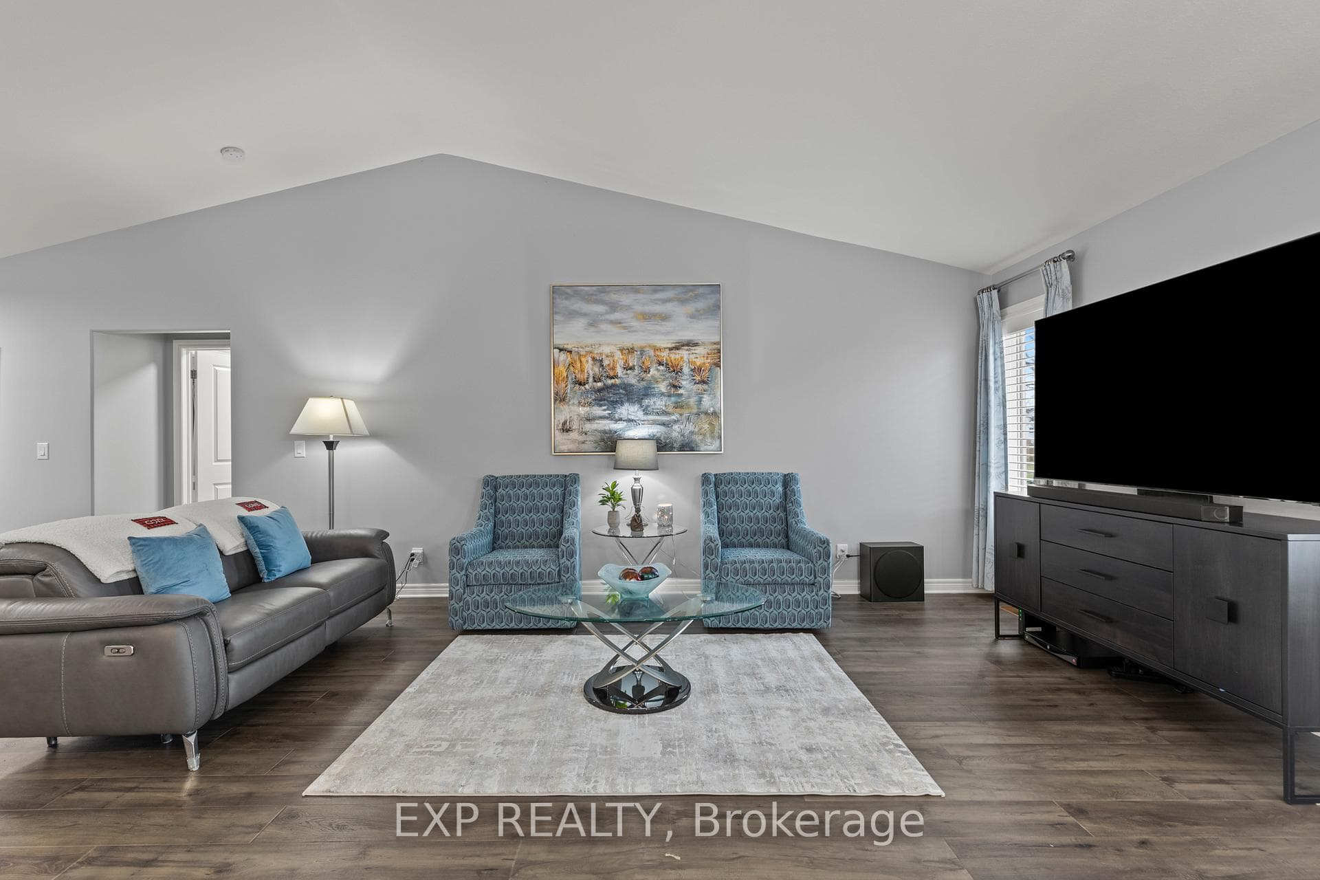 70 Elmwood Avenue Unit 16 photo 8