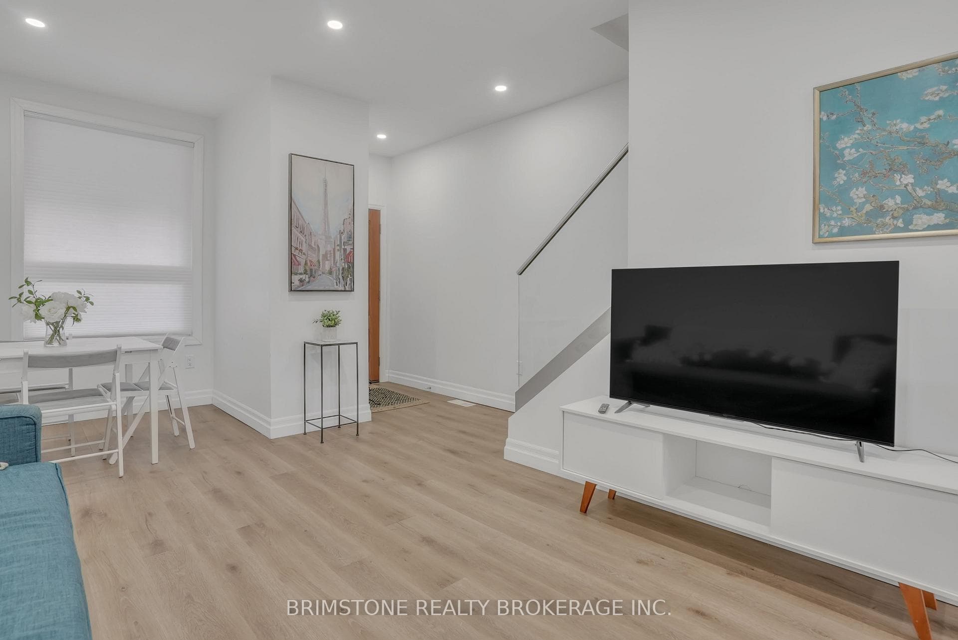 130 Mulock Avenue photo 5