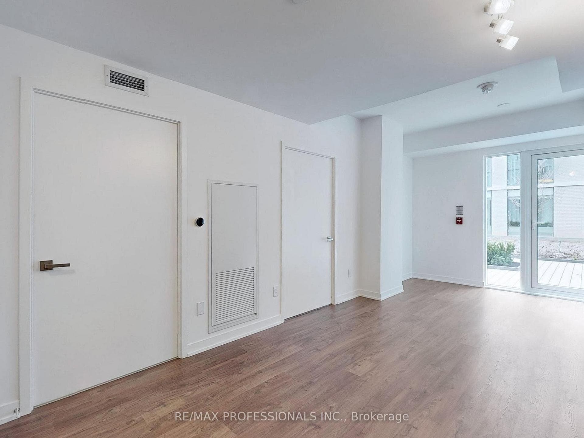 500 Wilson Avenue Unit 129 photo 13