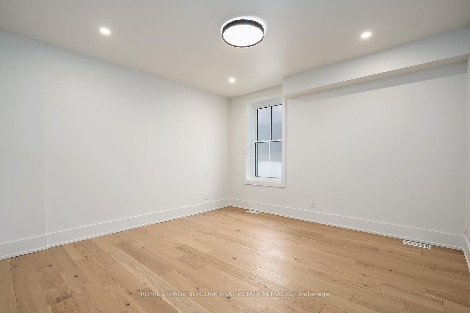 284 Wilson Street Unit 201 photo 13