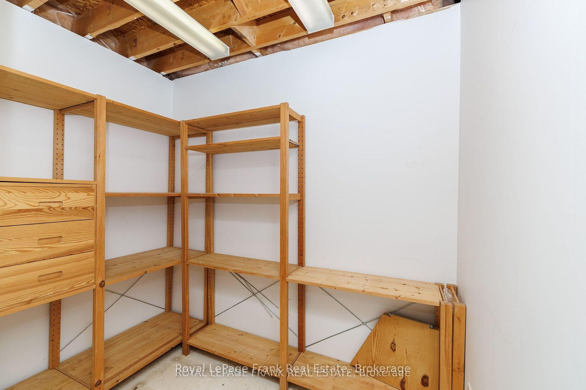 4112 Walcot Court photo 31
